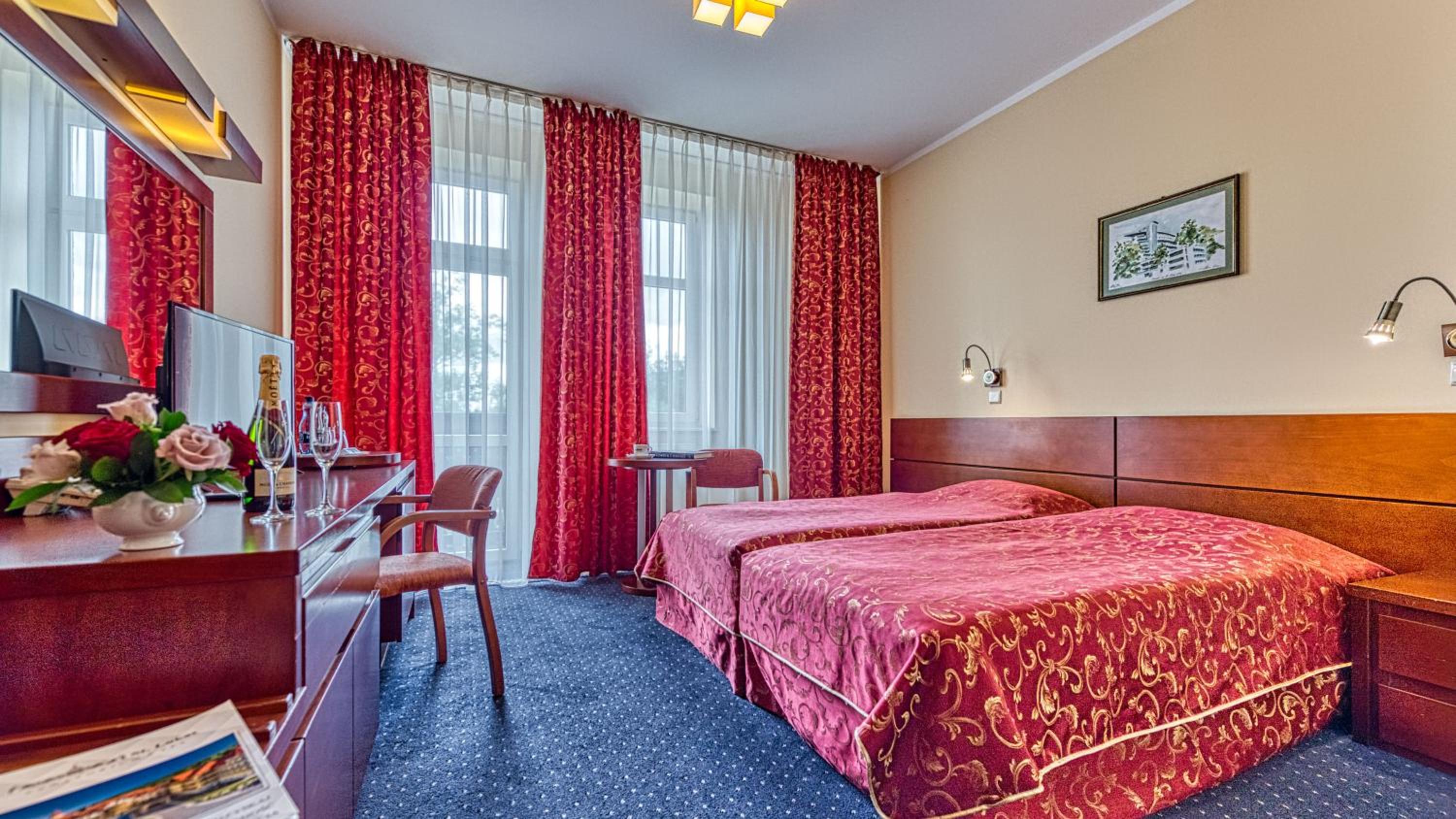 Economy Twin Room photo 1