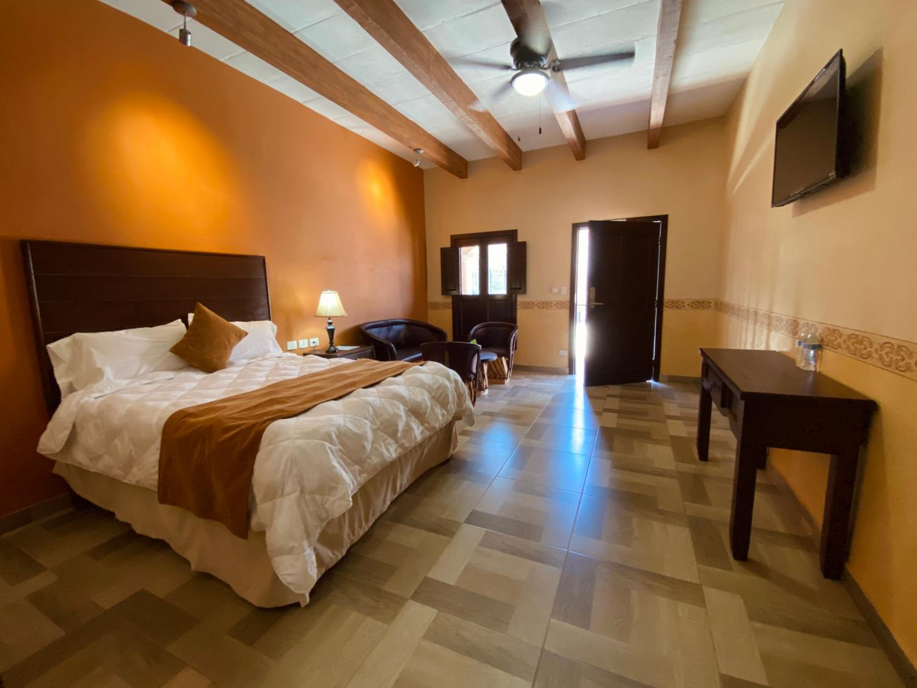 Deluxe Single Room photo 3