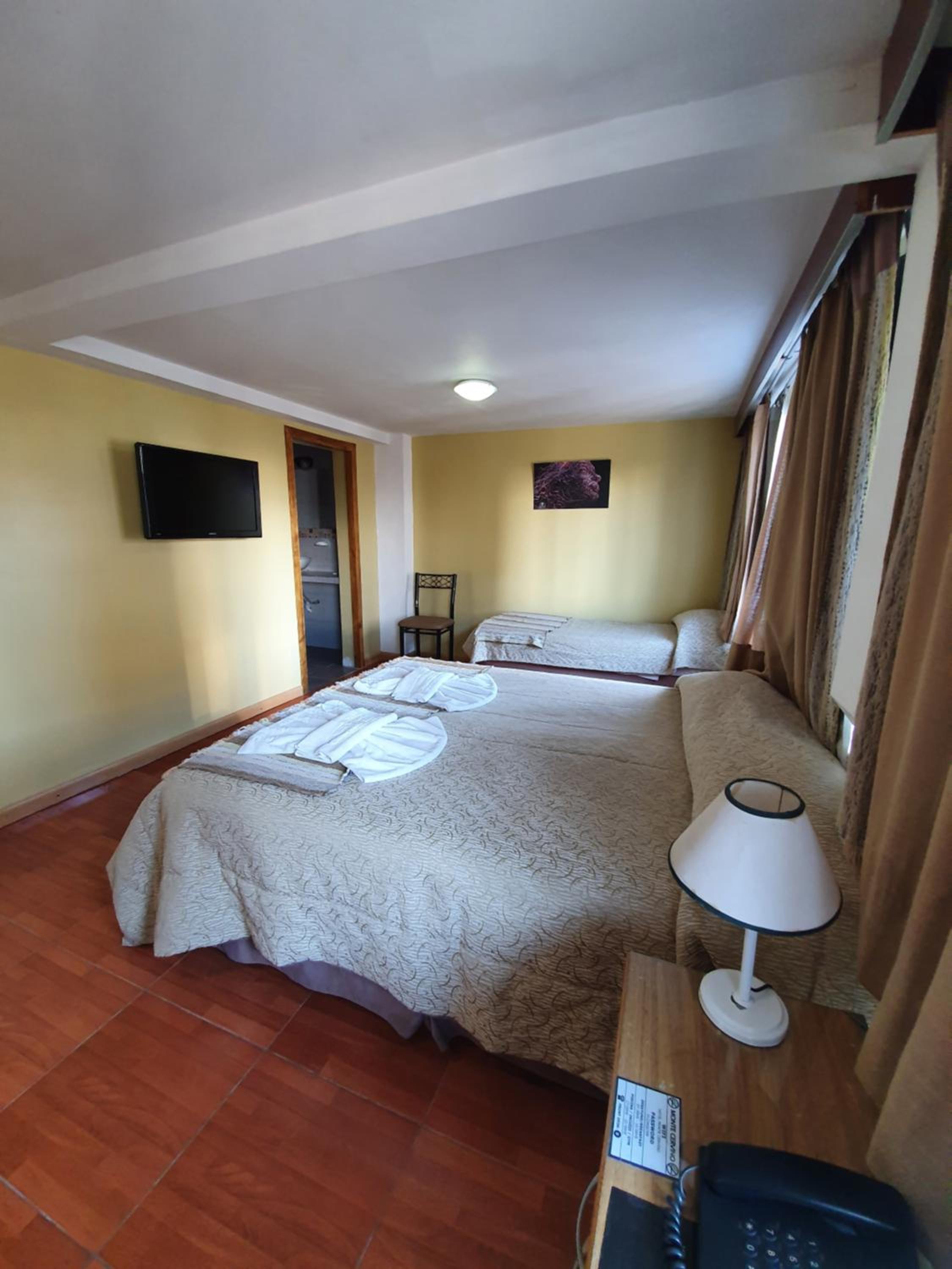 Quadruple Room with Bathroom photo 2