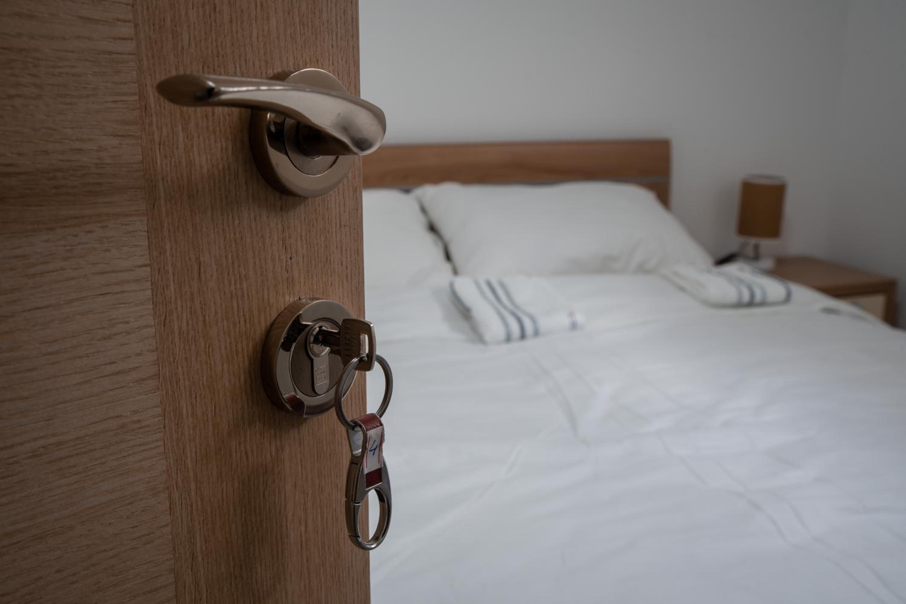 Deluxe Double Room (2 Adults + 1 Child) photo 1