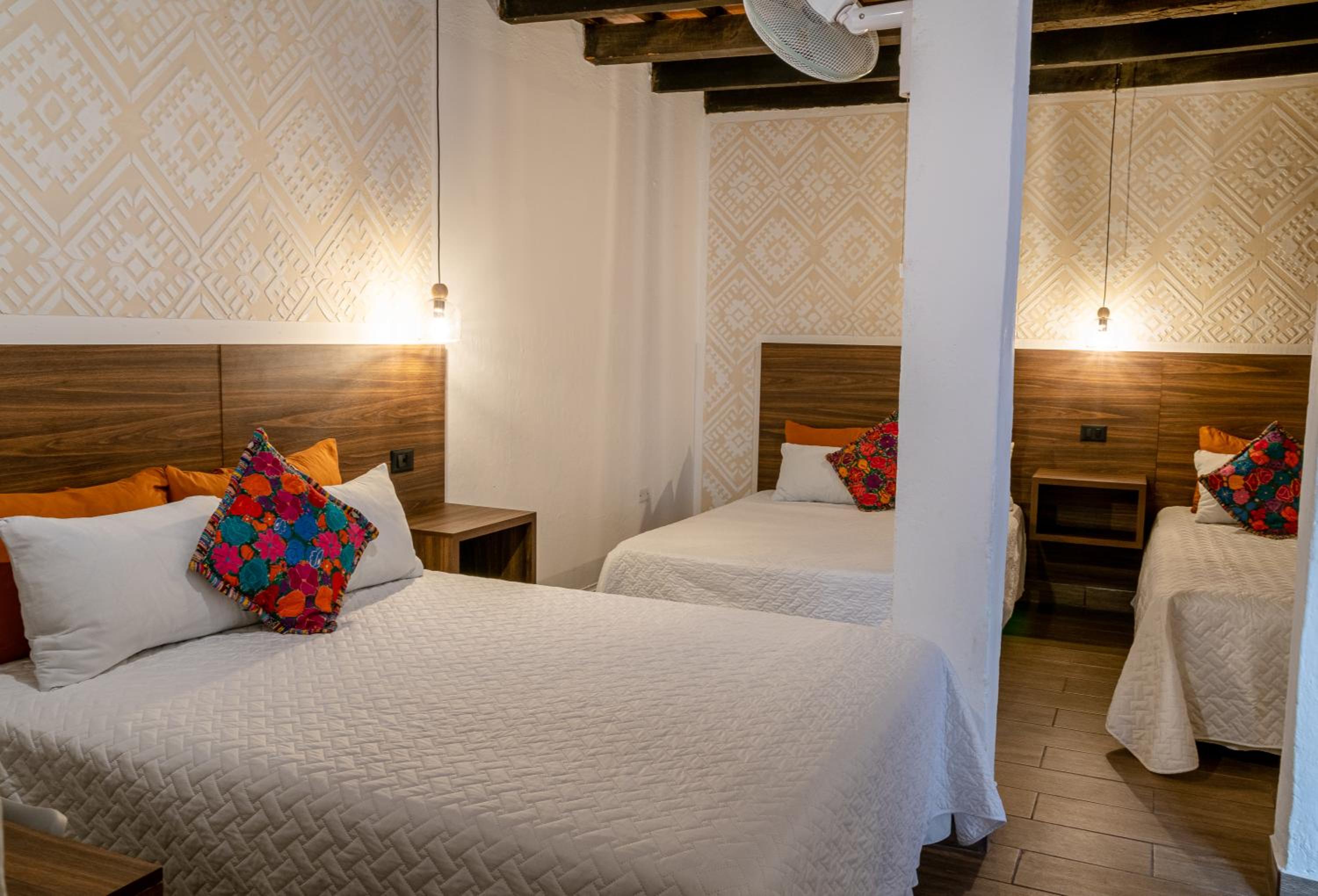 Triple Room with Private Bathroom photo 3