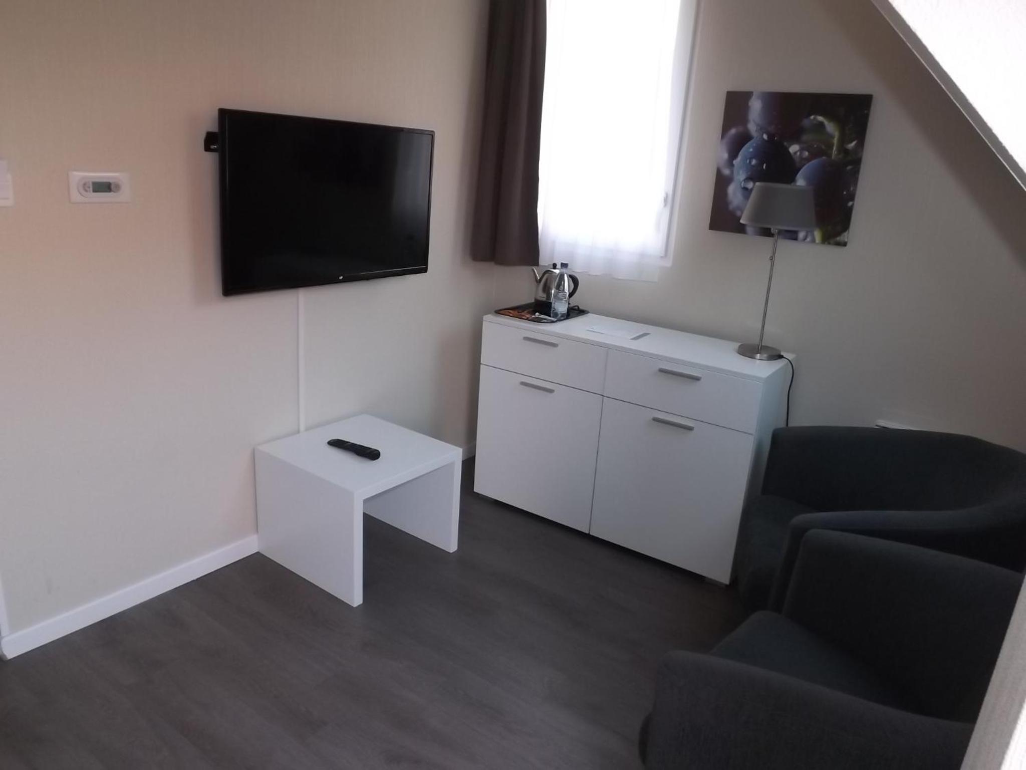 Studio (2 Adults) - Photo 5