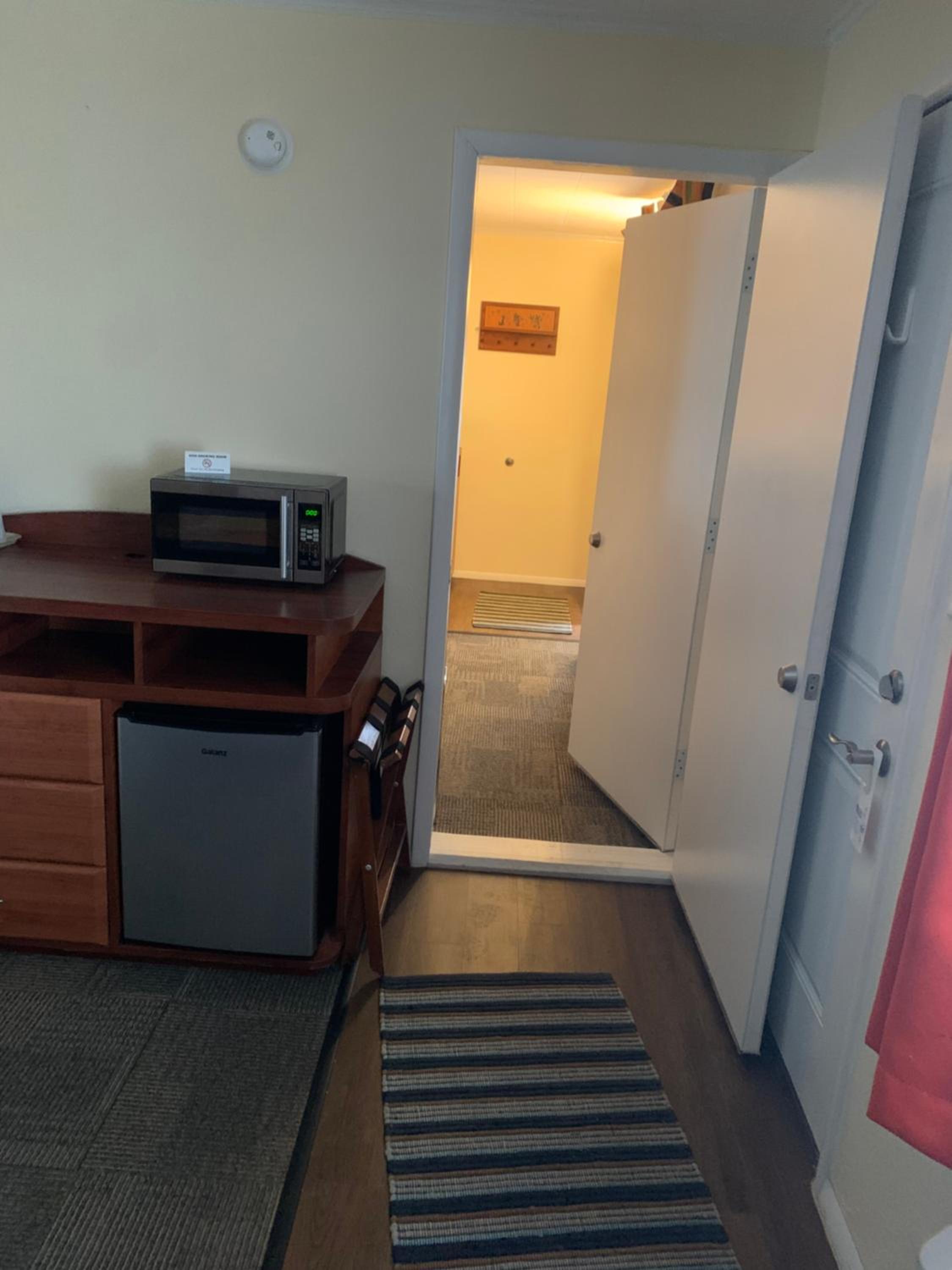 Double or Twin Room with Balcony - Photo 3