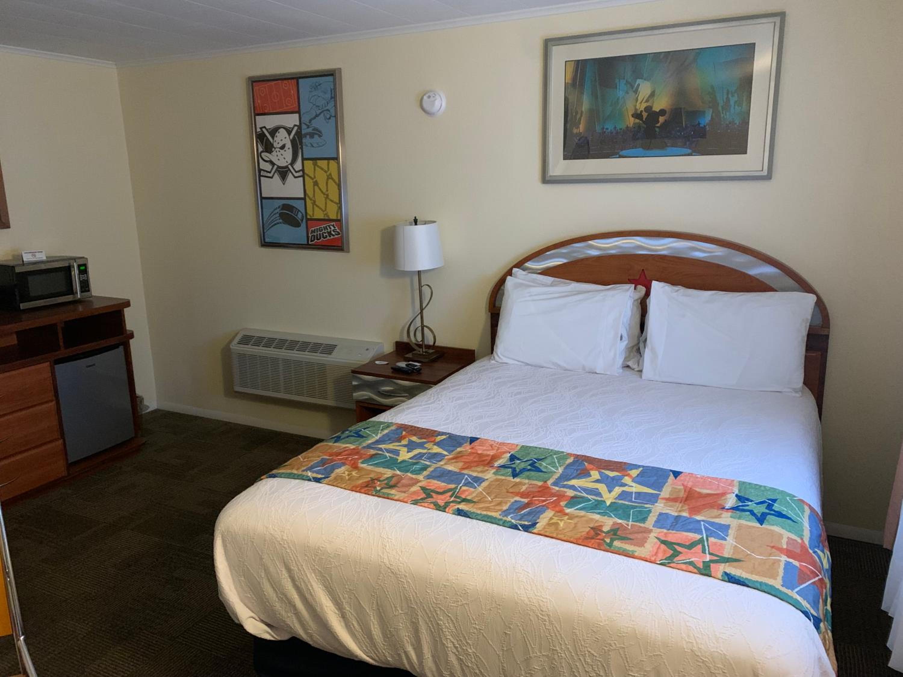 Queen Suite - Photo 1