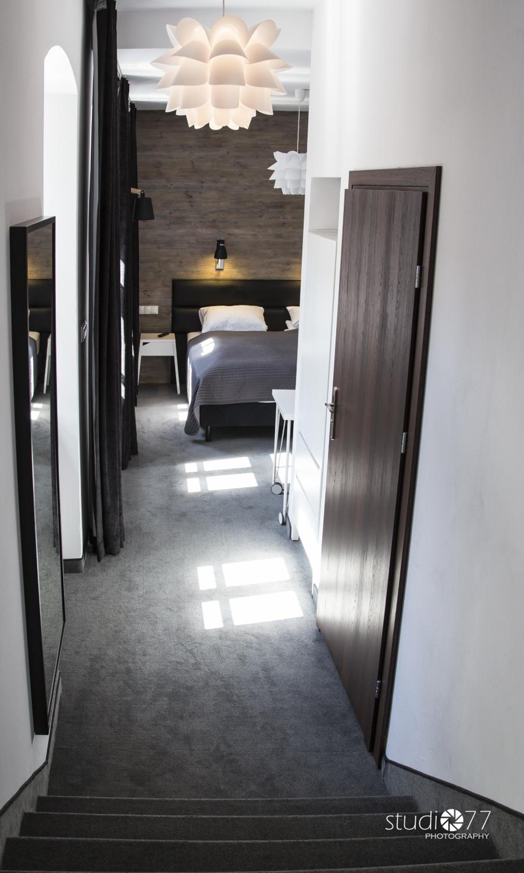 Twin Room - Photo 5