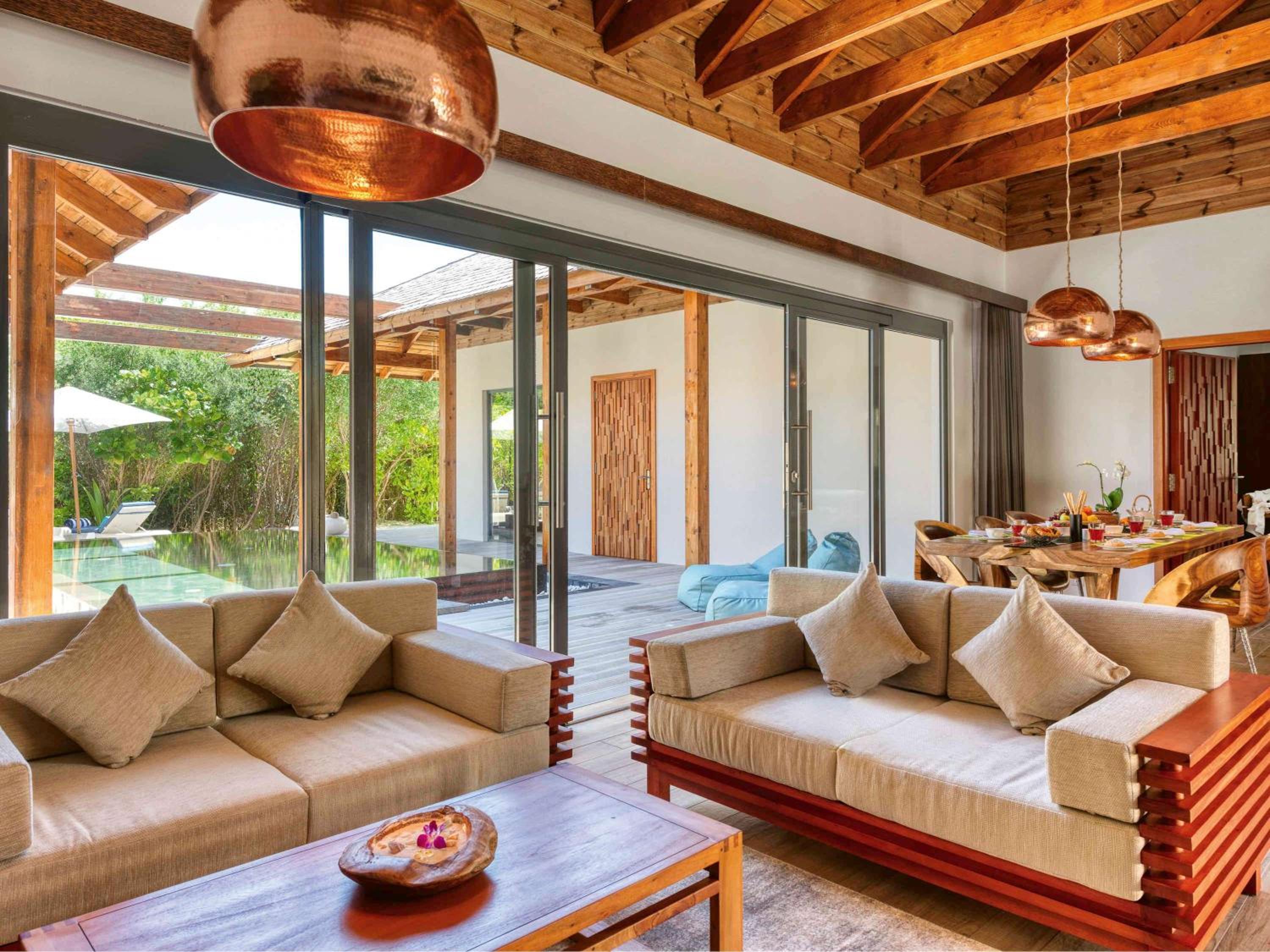 Four Bedroom Beach Pool Residence photo 2