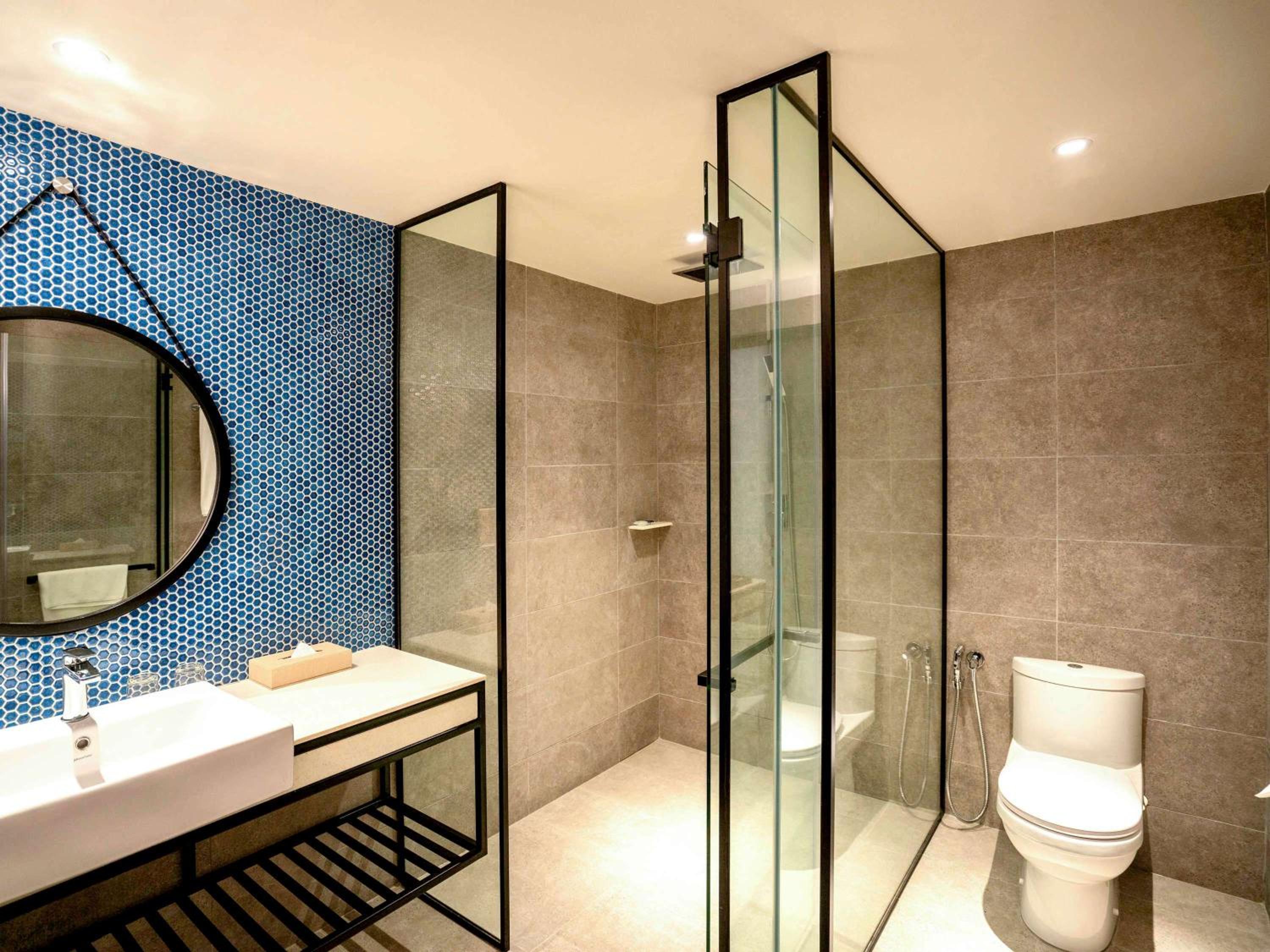 Privilege King Room with Pool Access - Photo 2