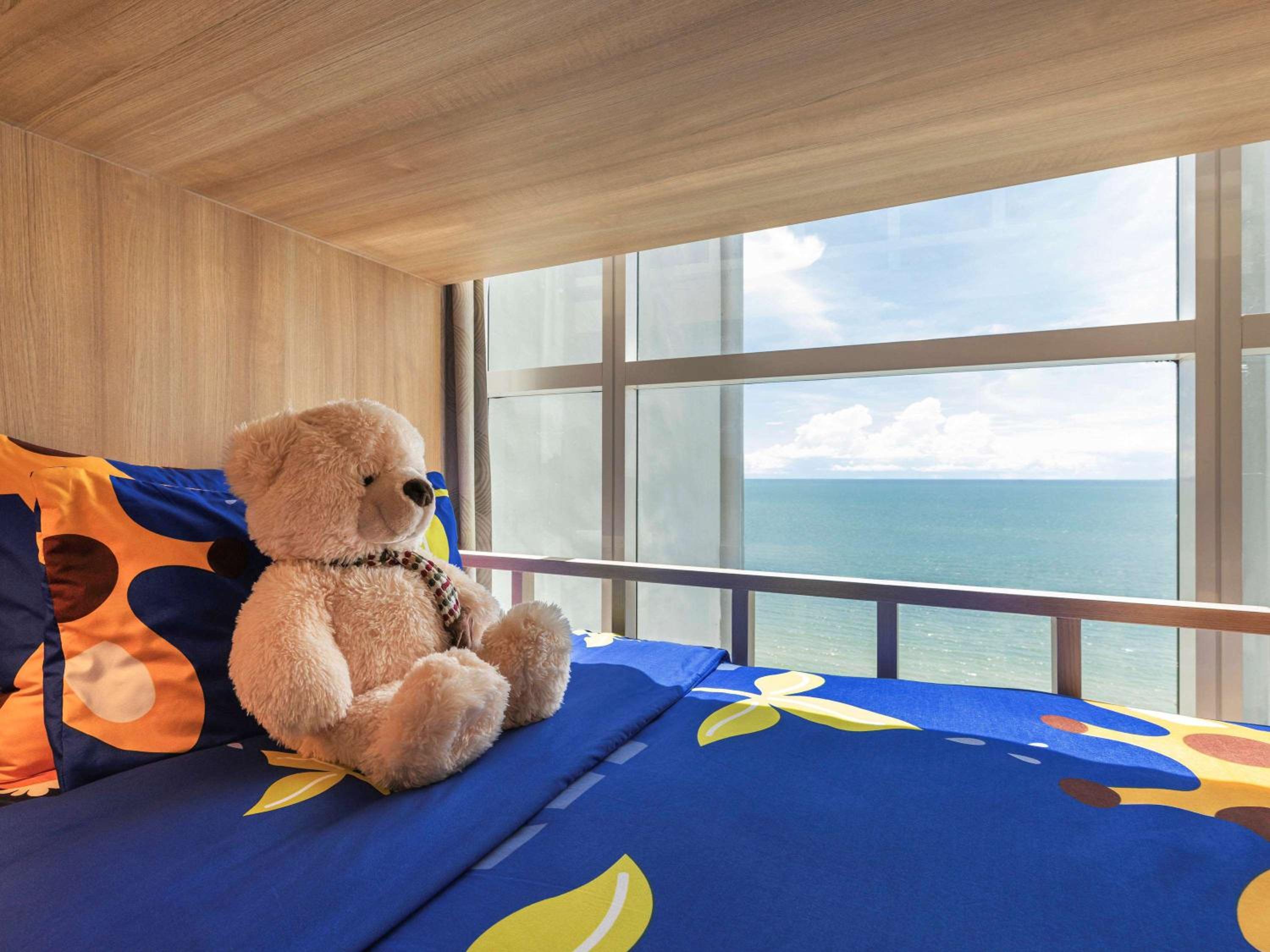 Family Room with Sea View - Photo 5