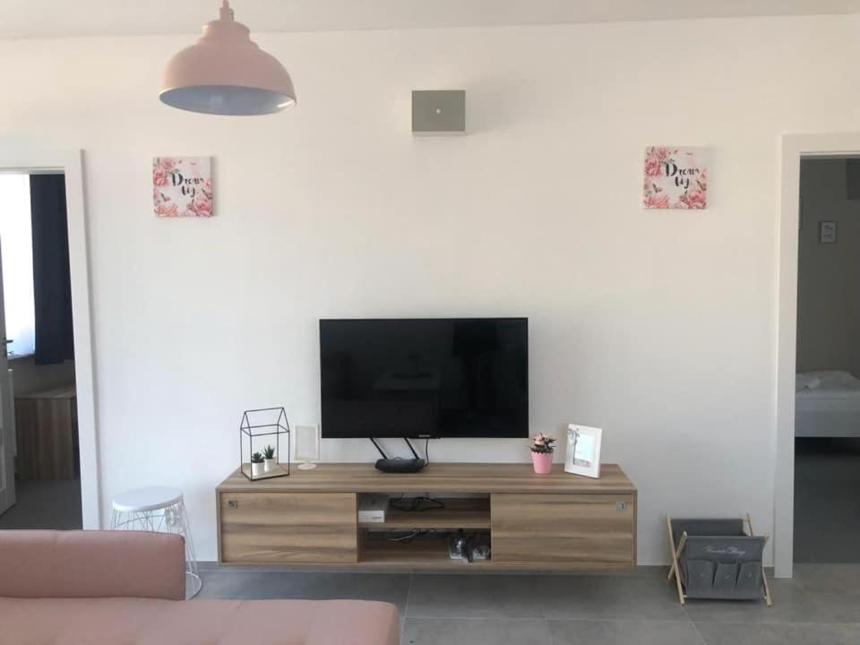 Apartment with Garden View - Photo 3