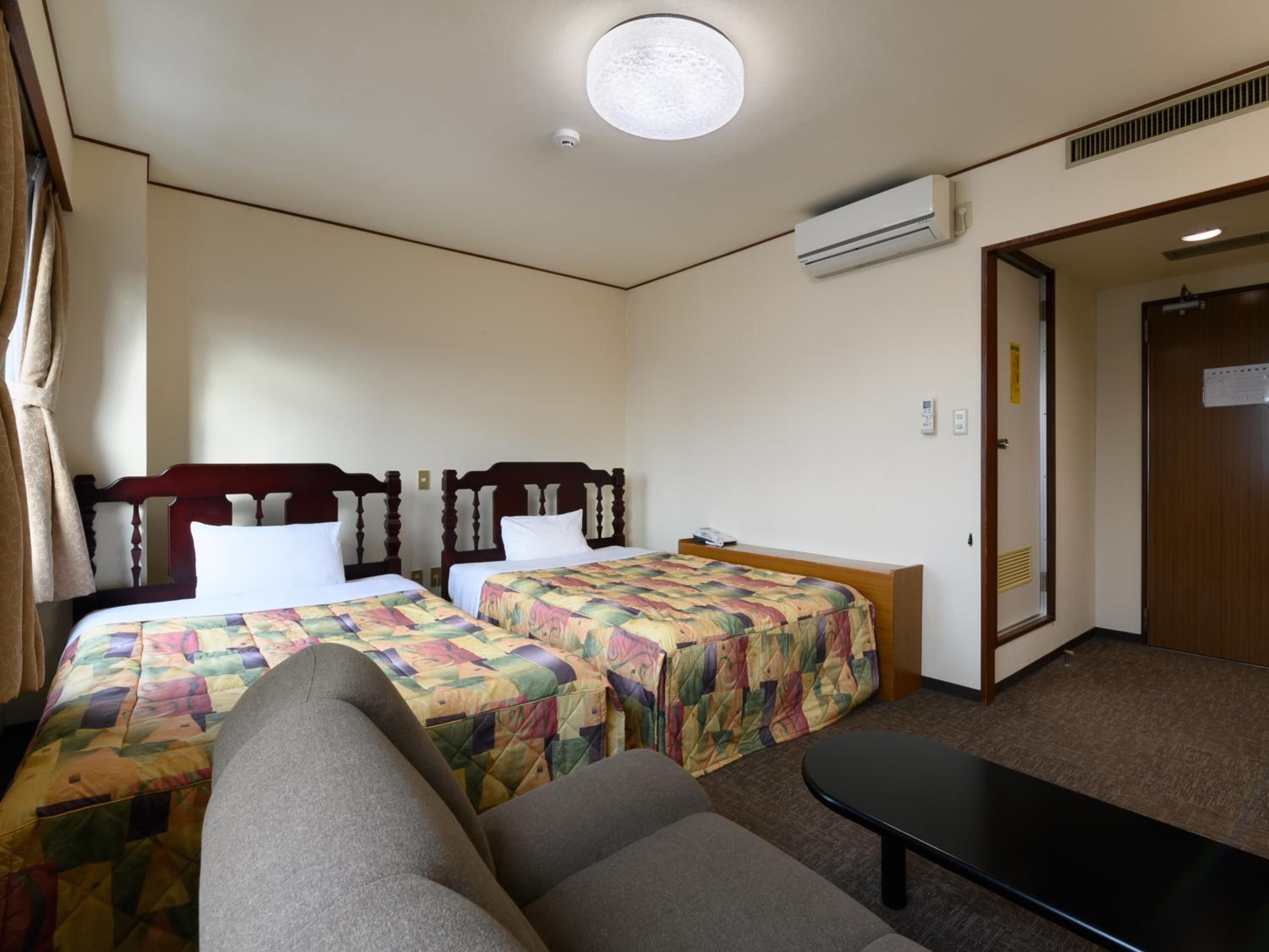 Deluxe Twin Room photo 3