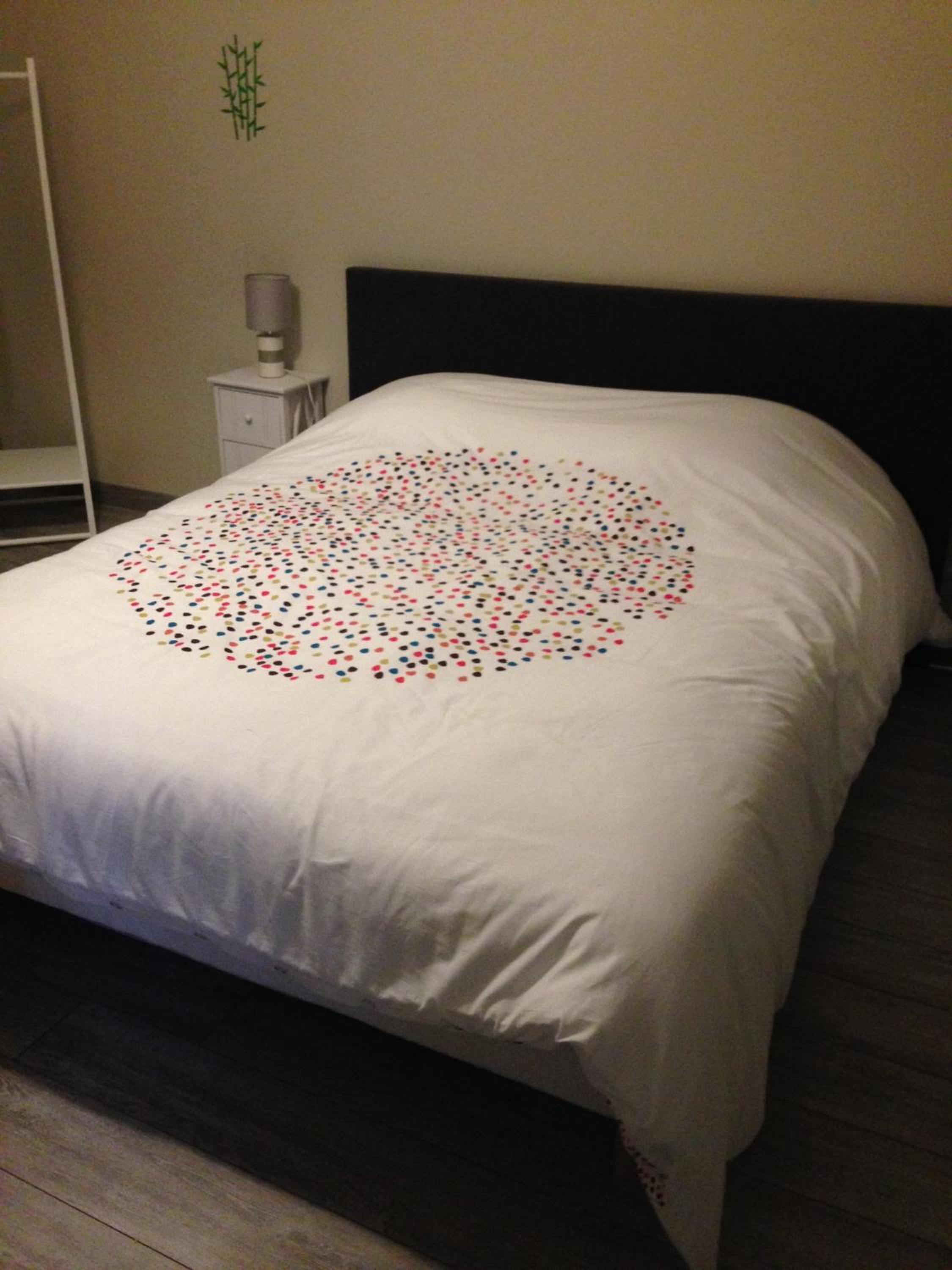 One-Bedroom Apartment - Photo 3