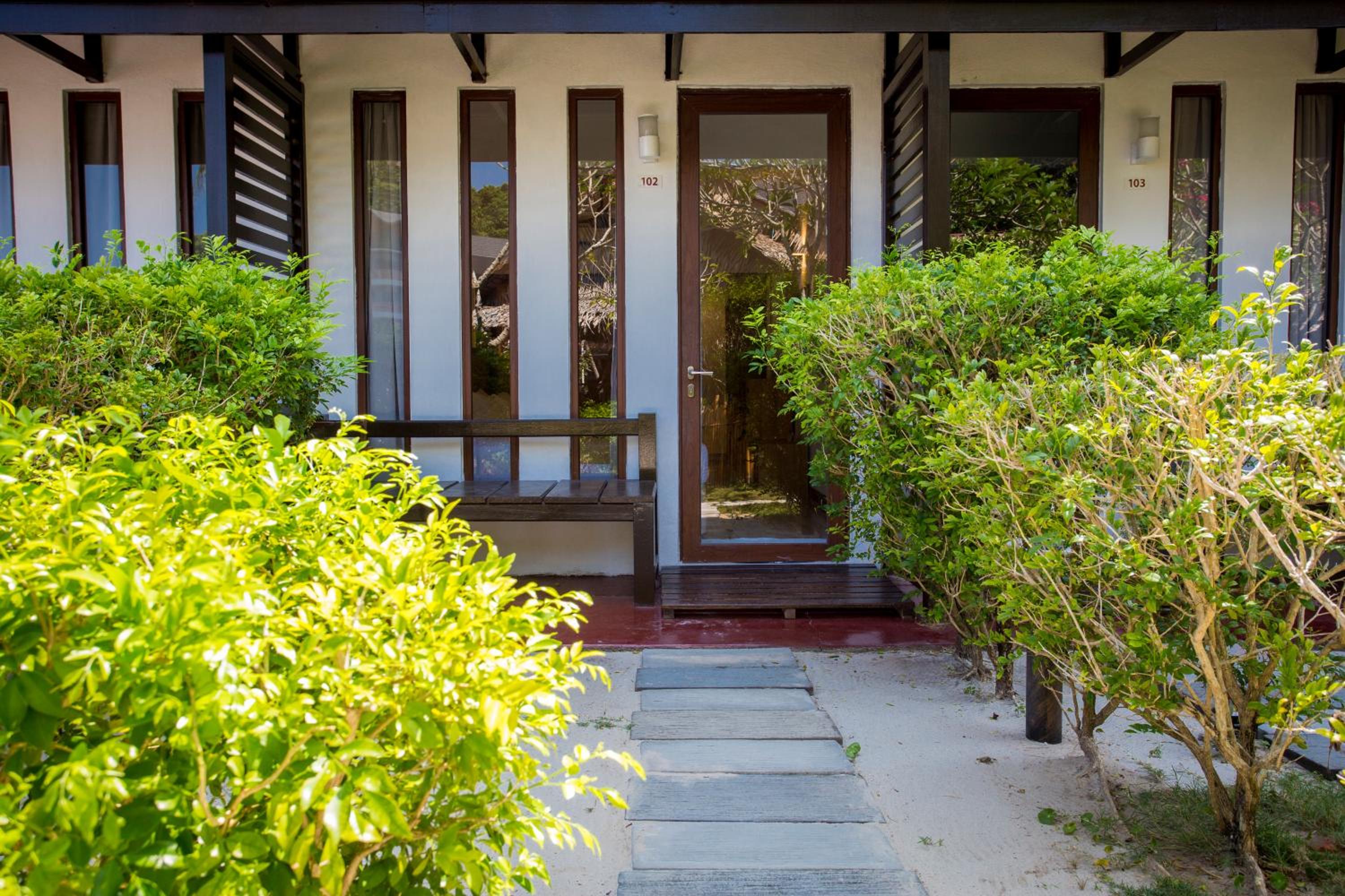 Deluxe Garden Room - Photo 8