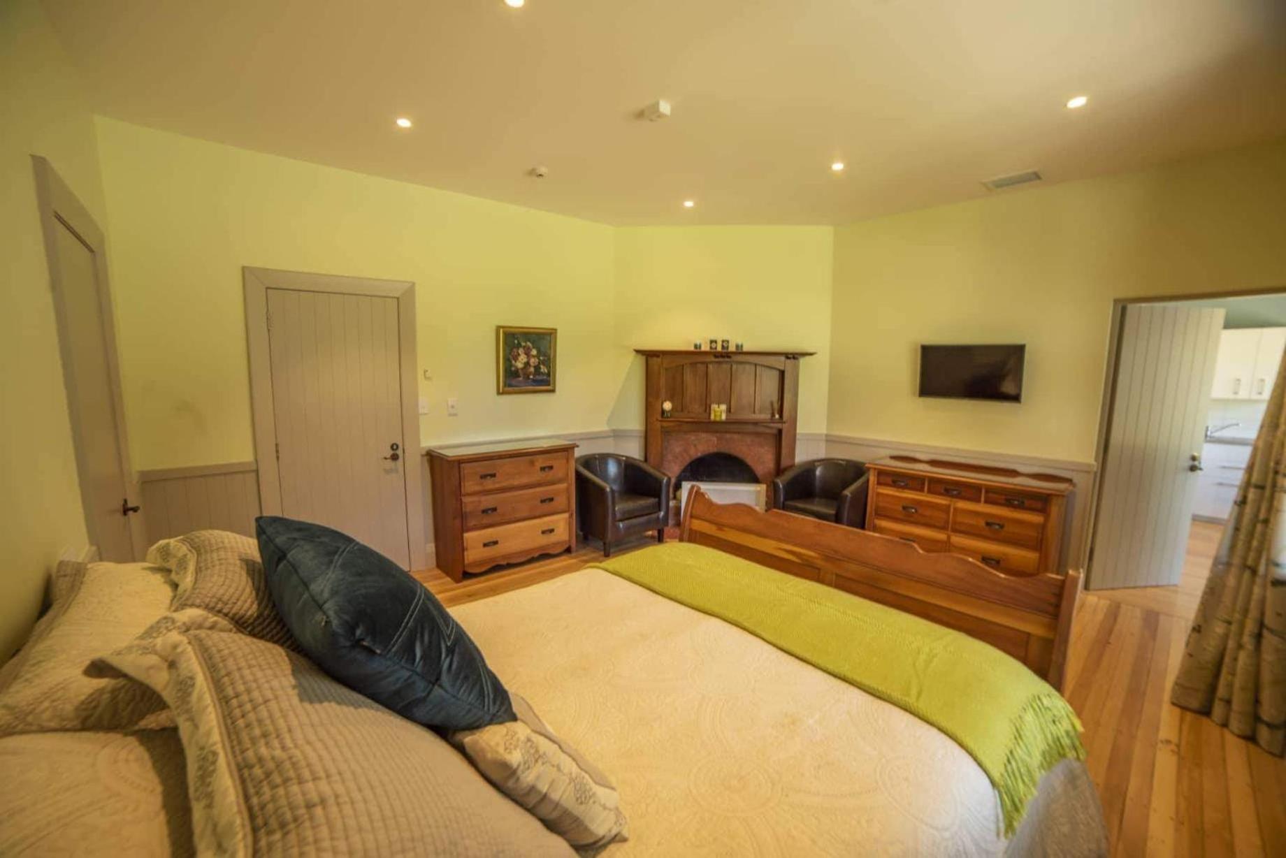 Standard Double Suite - Photo 1