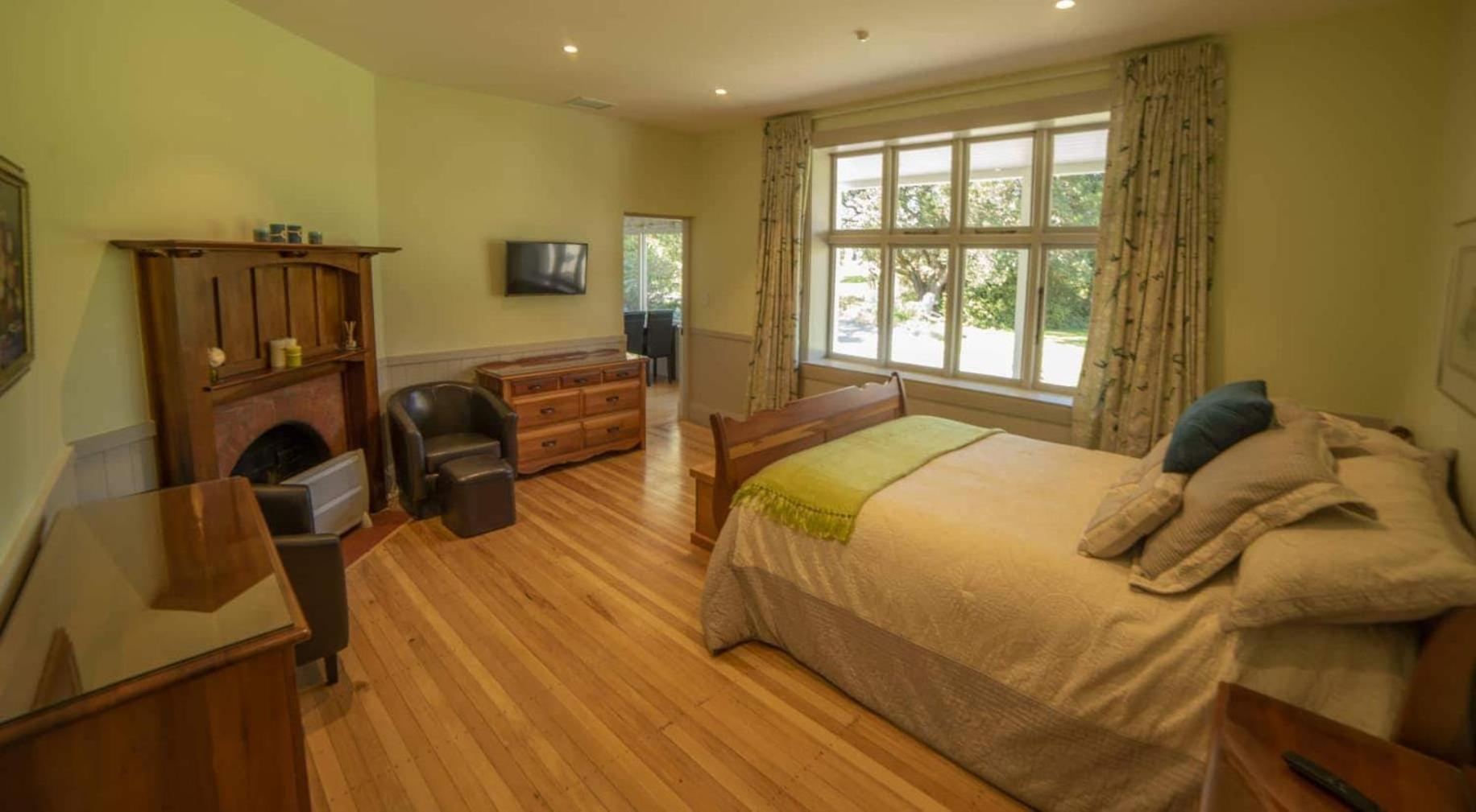 Standard Double Suite - Photo 2