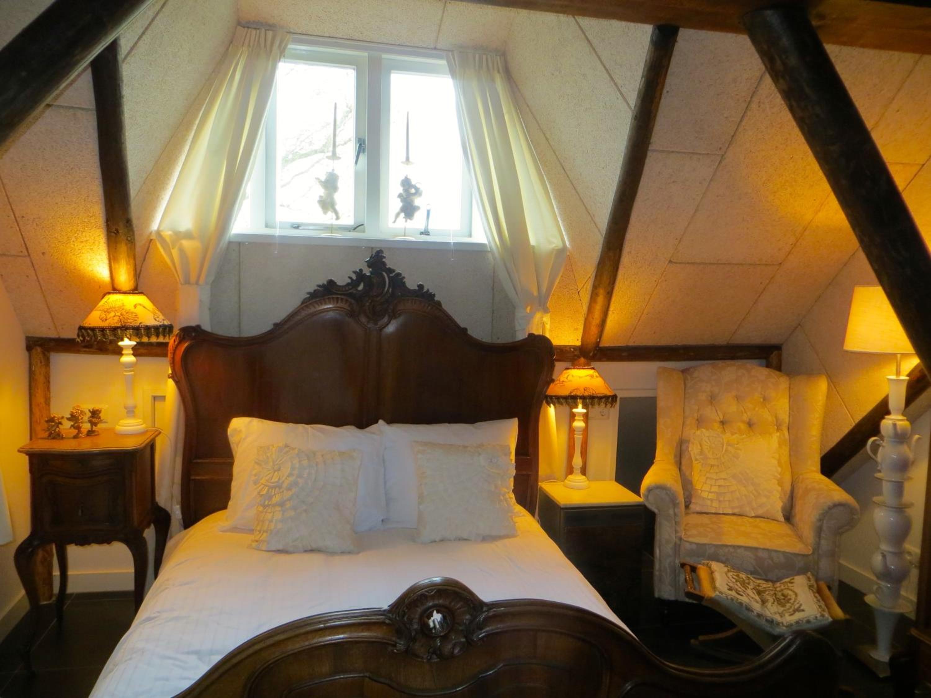 Double Room with Private Bathroom photo 1