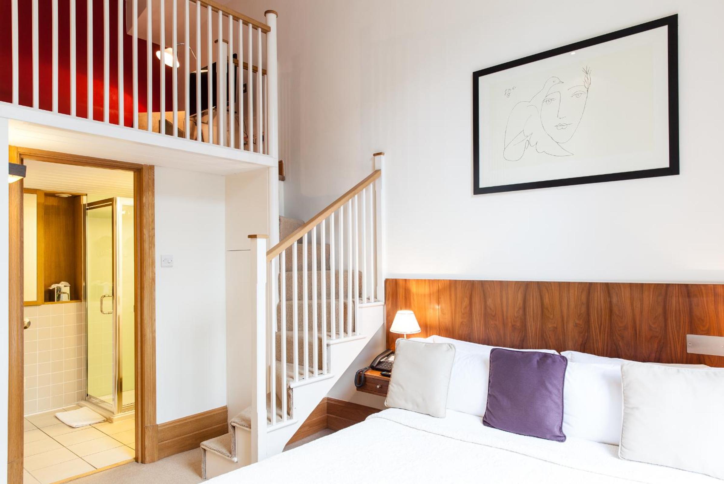 Mezzanine Suite photo 3