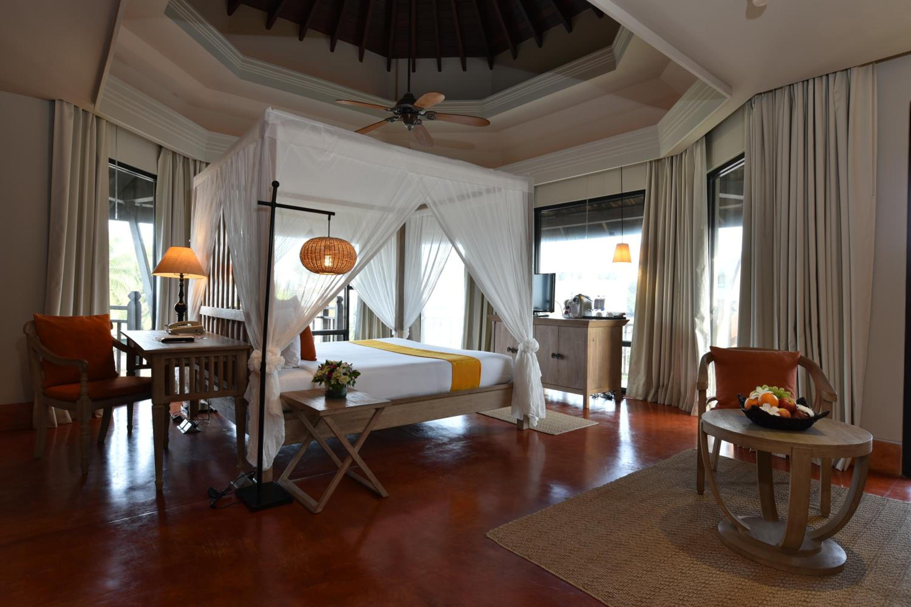 Junior King Suite