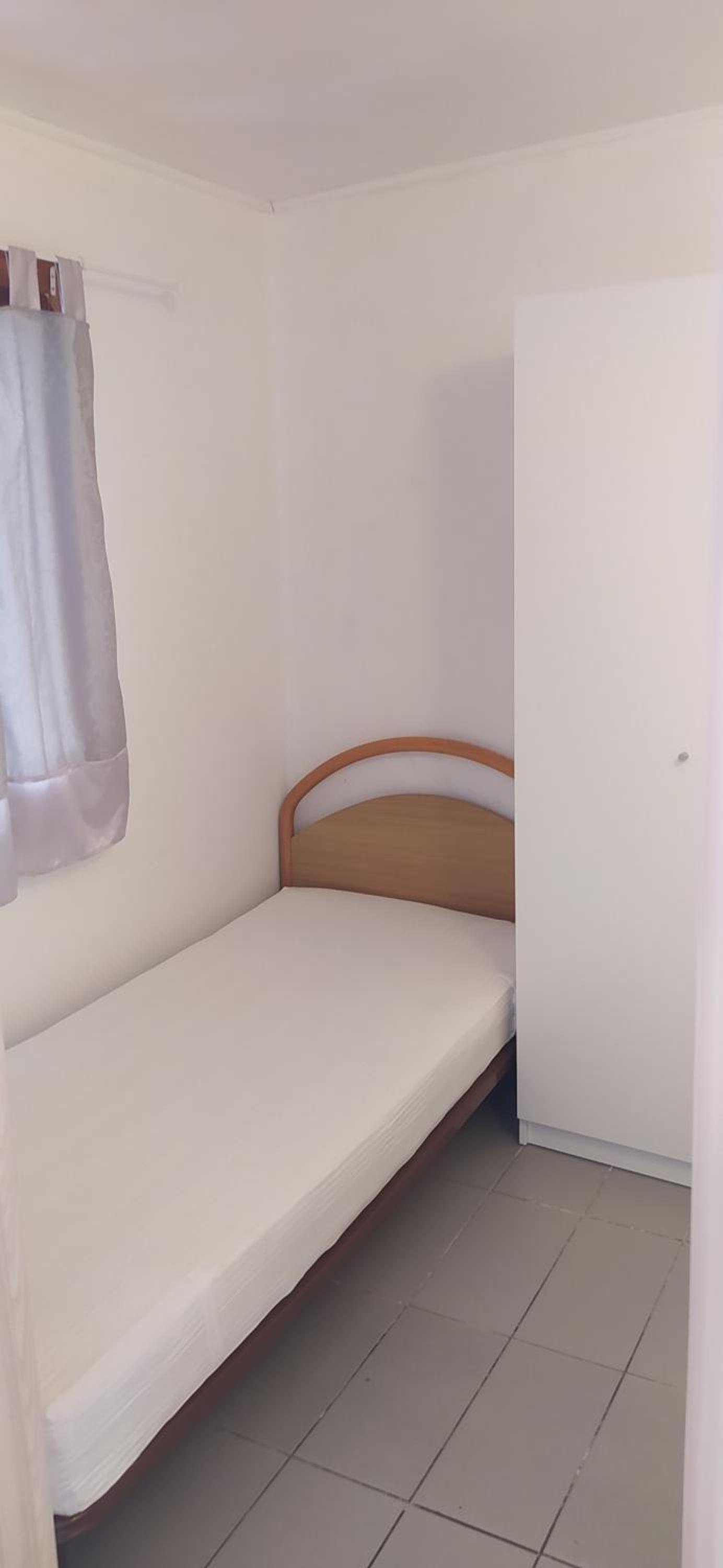 Two-Bedroom Bungalow - Photo 5