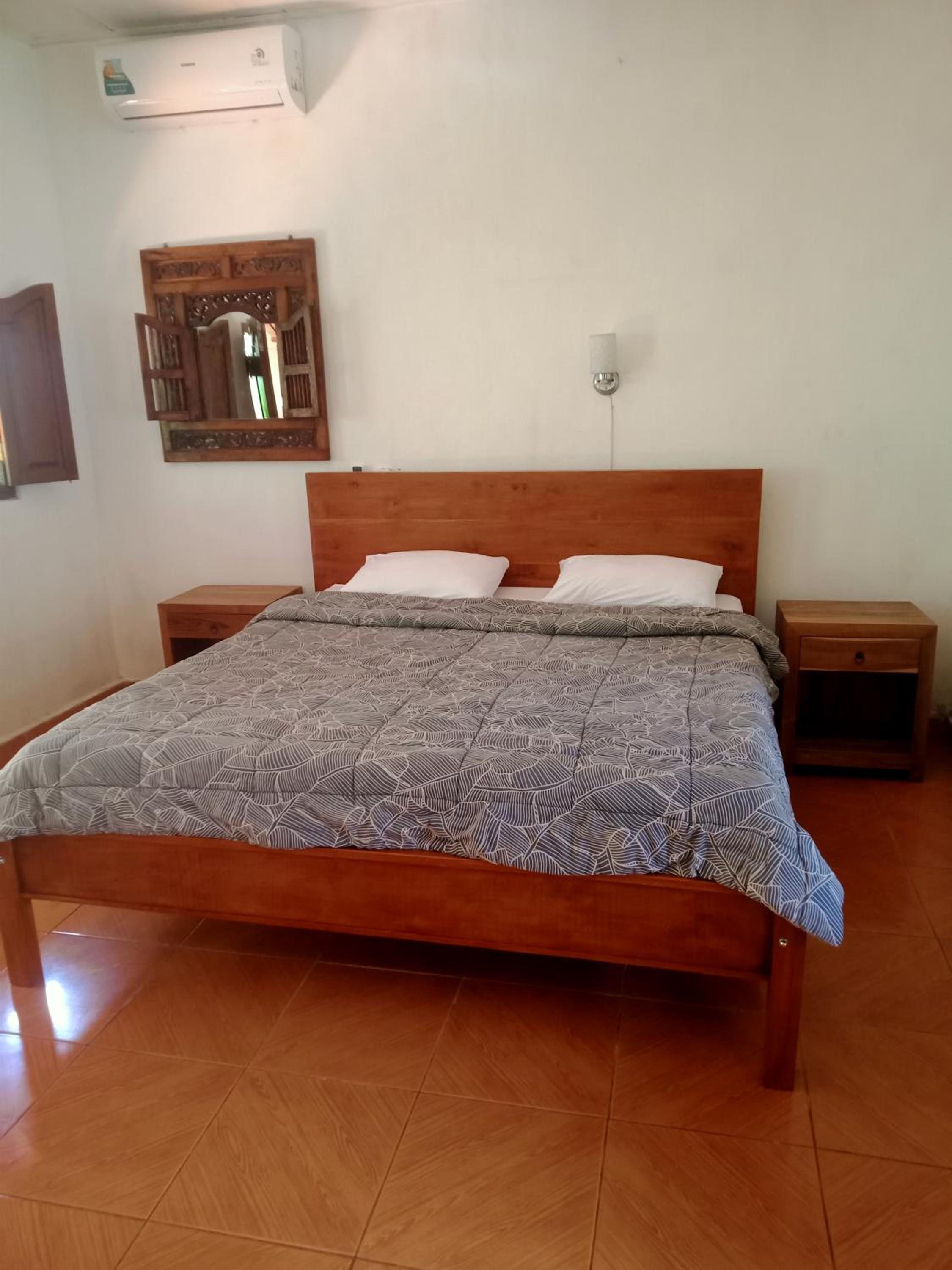 Standard Double Room with AC - Photo 2