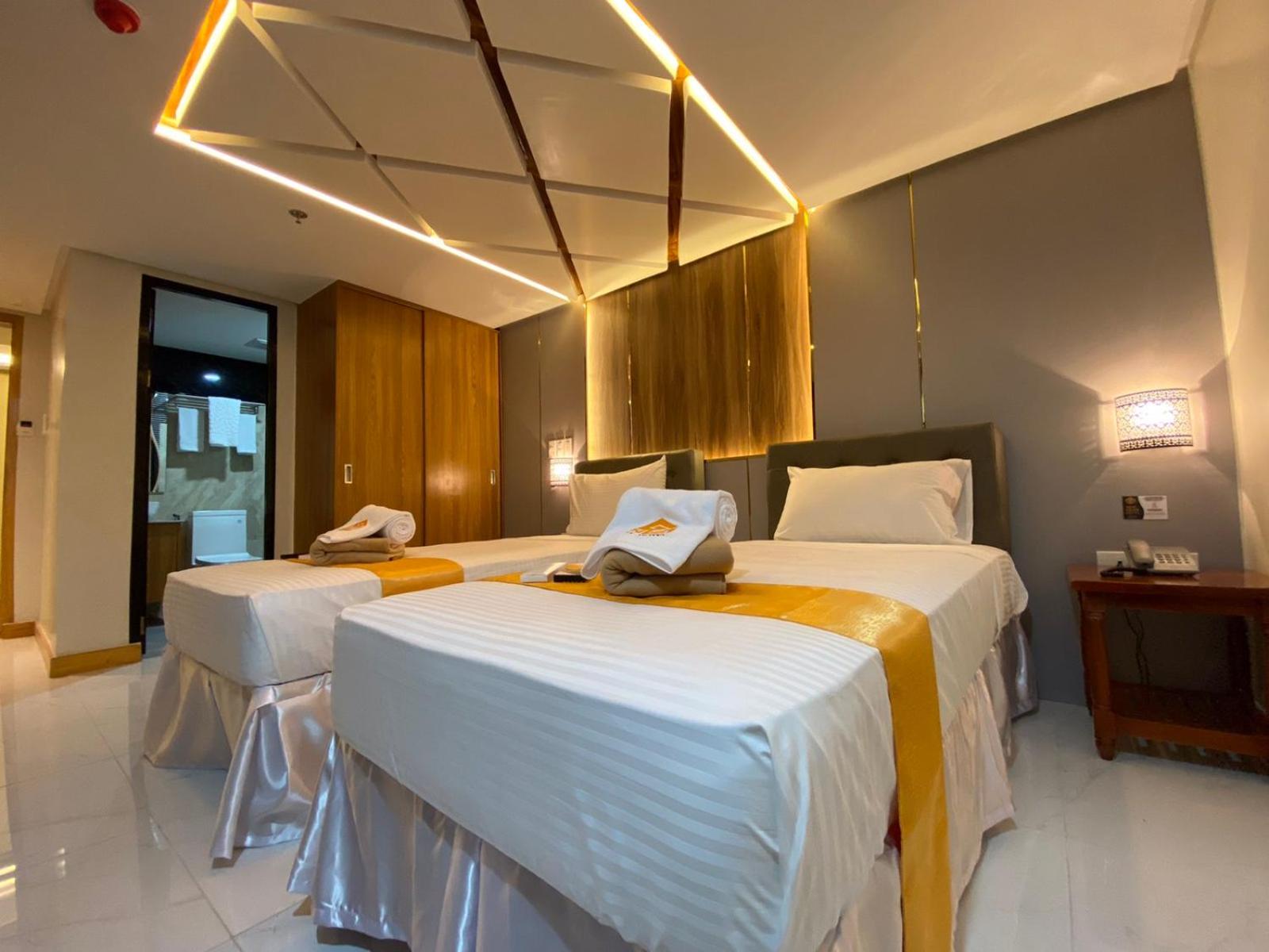Deluxe Twin Room - Photo 2