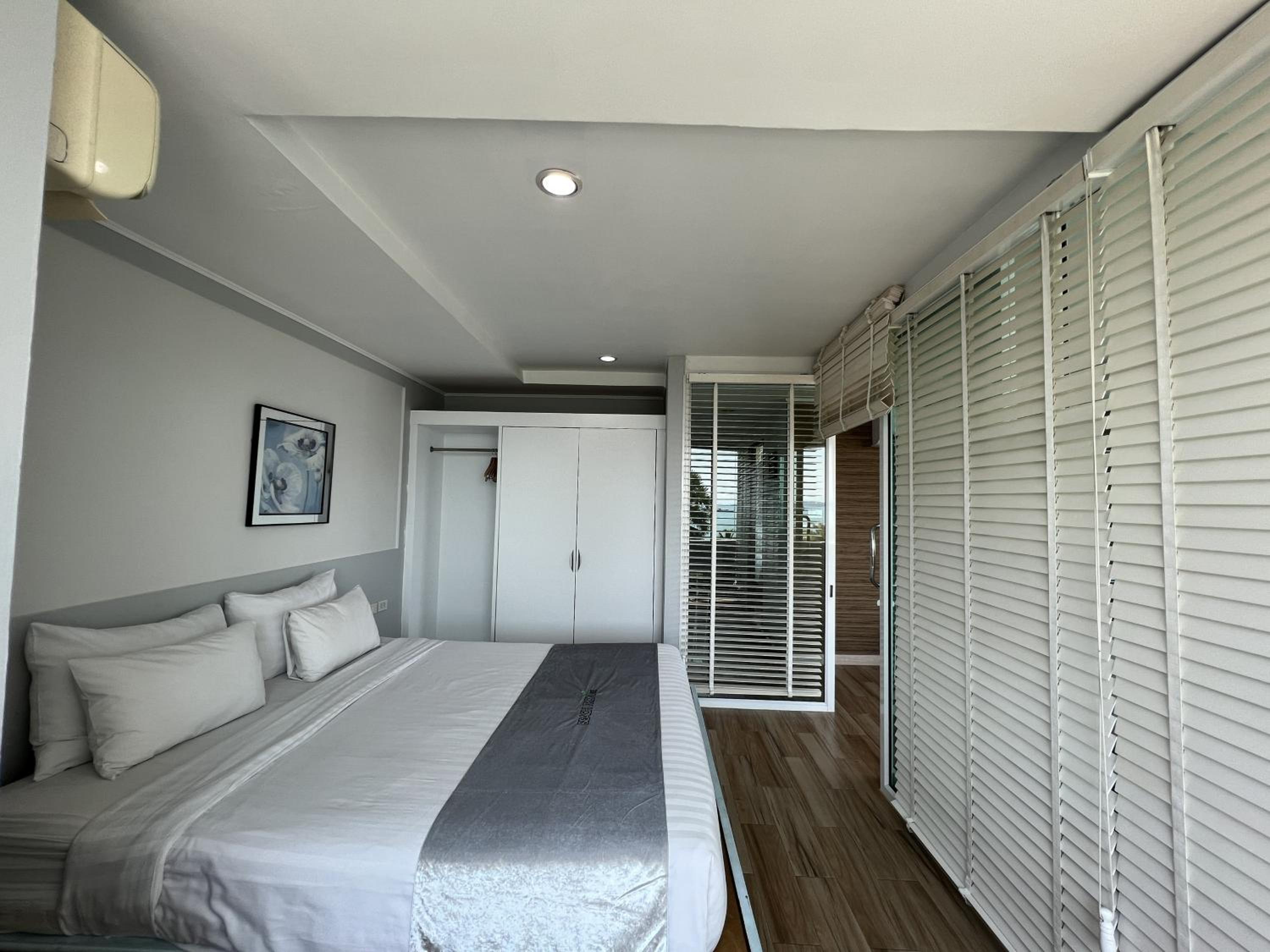 Family Suite with Sea View