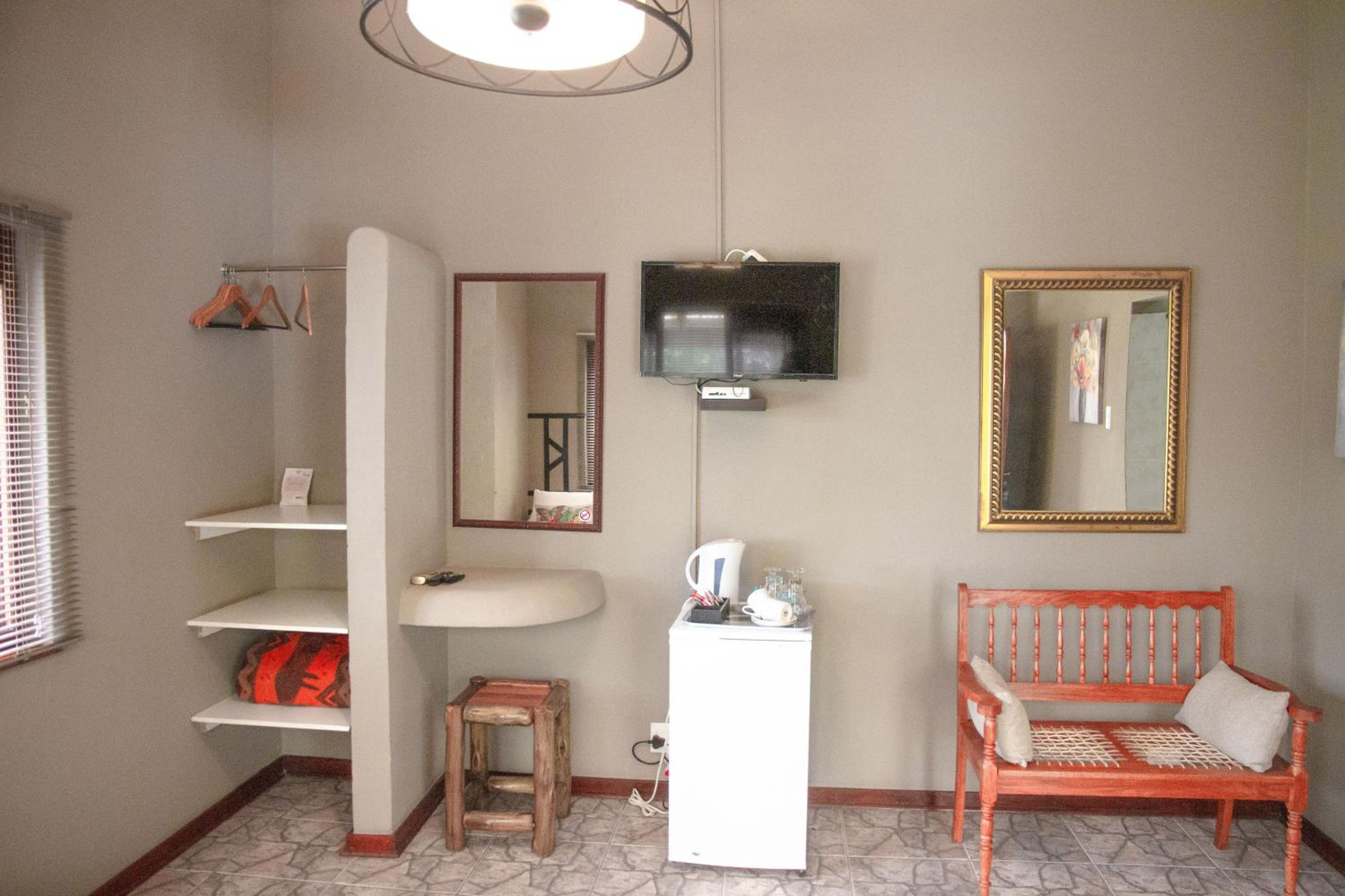  Double Room - Photo 1