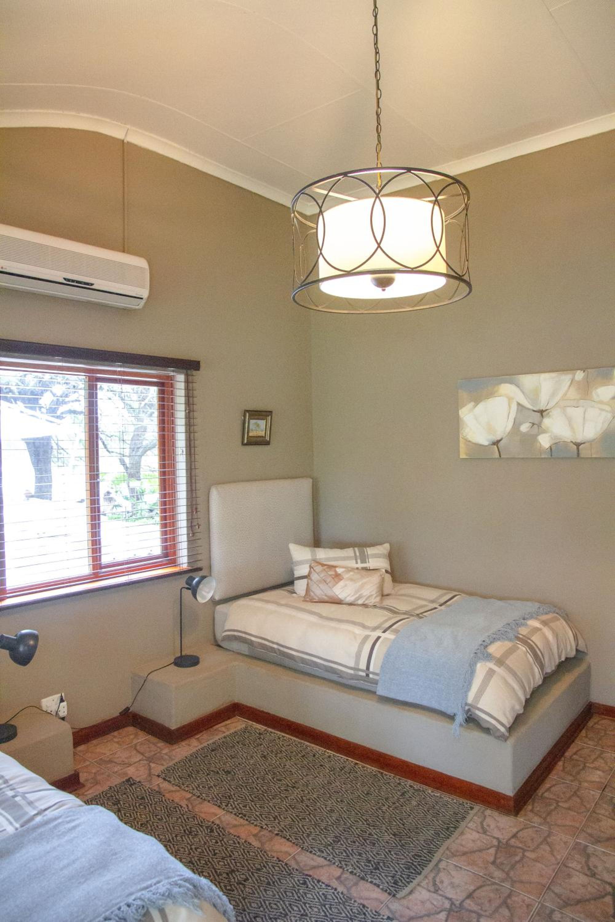 Twin Room - Photo 1