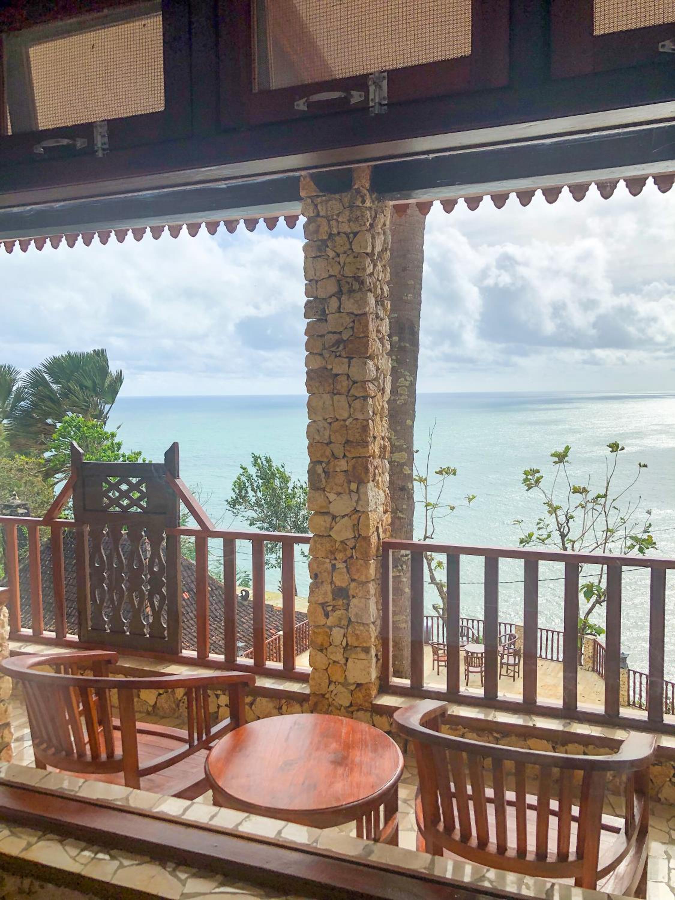 Deluxe Twin Room with Sea View - Photo 10