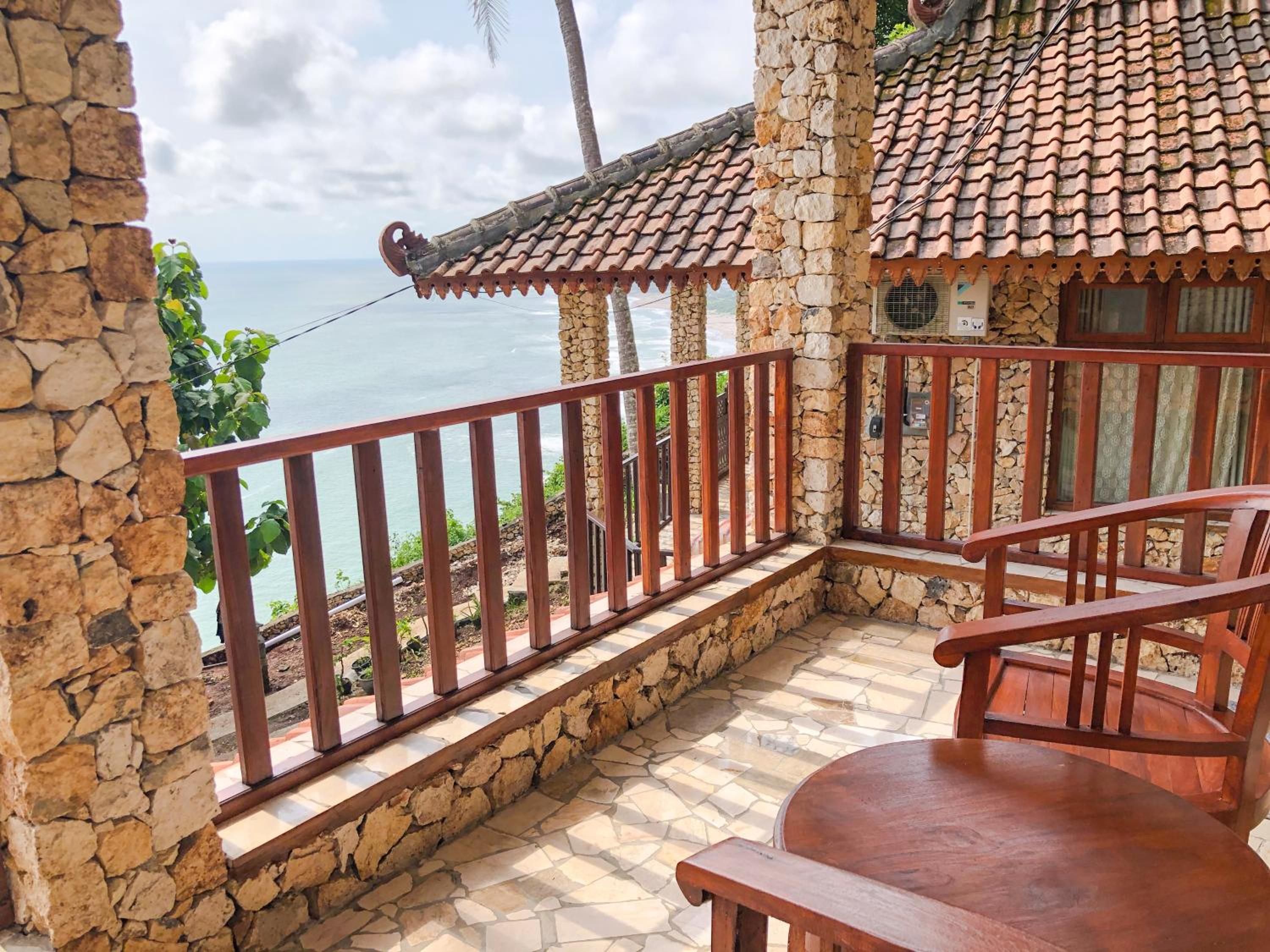 Deluxe Twin Room with Sea View - Photo 7