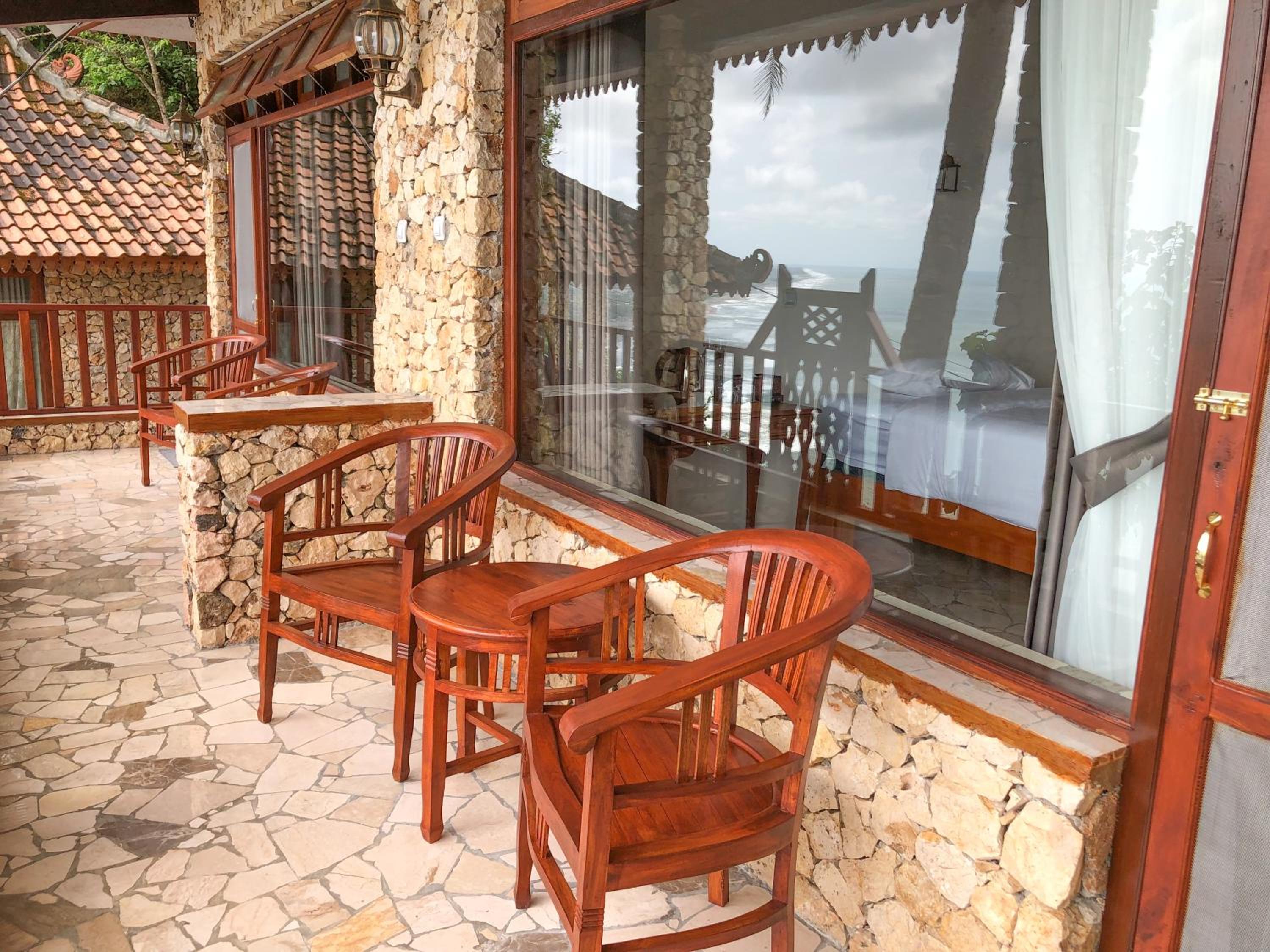 Deluxe Twin Room with Sea View - Photo 20