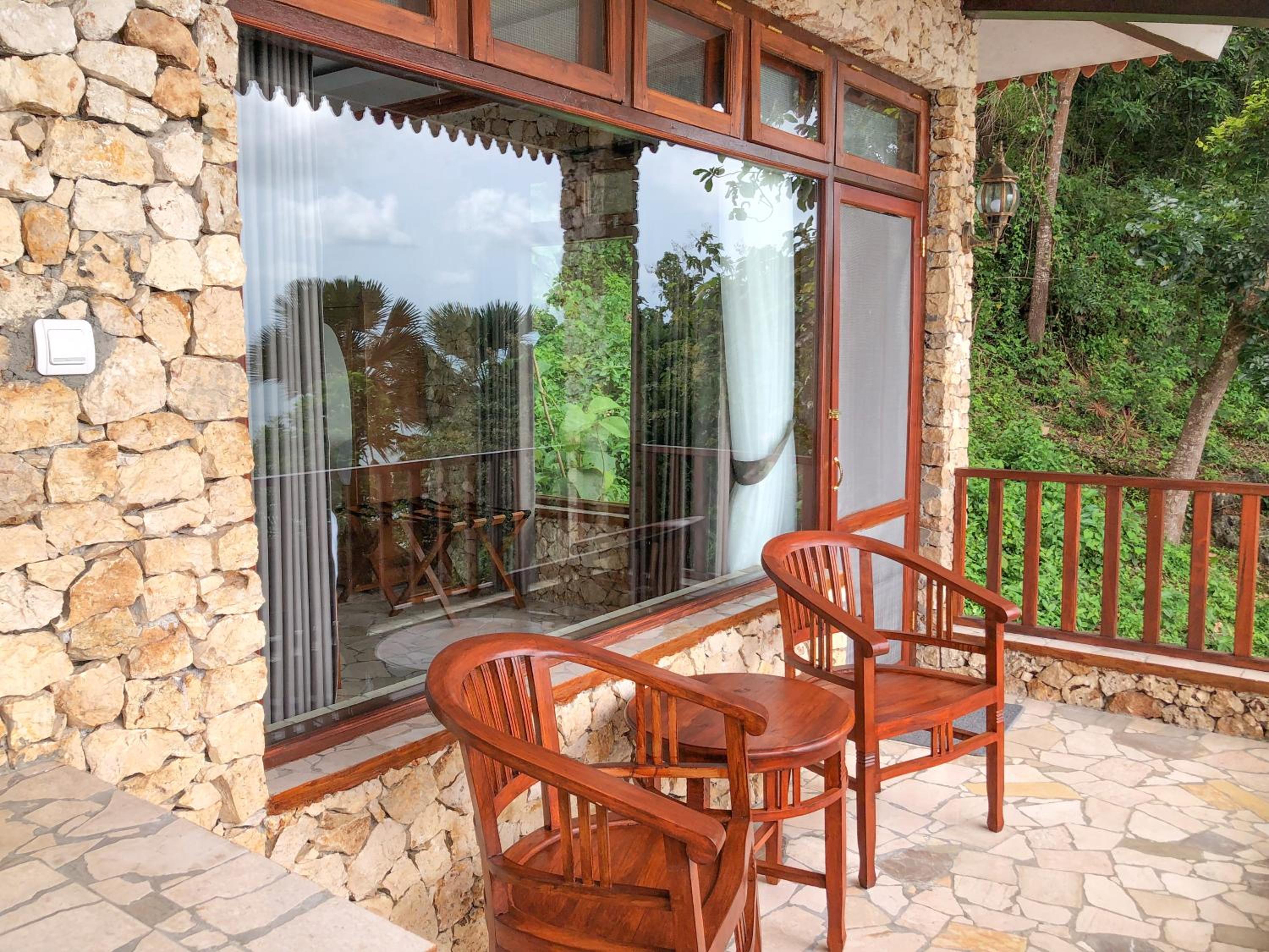 Deluxe Twin Room with Sea View - Photo 21