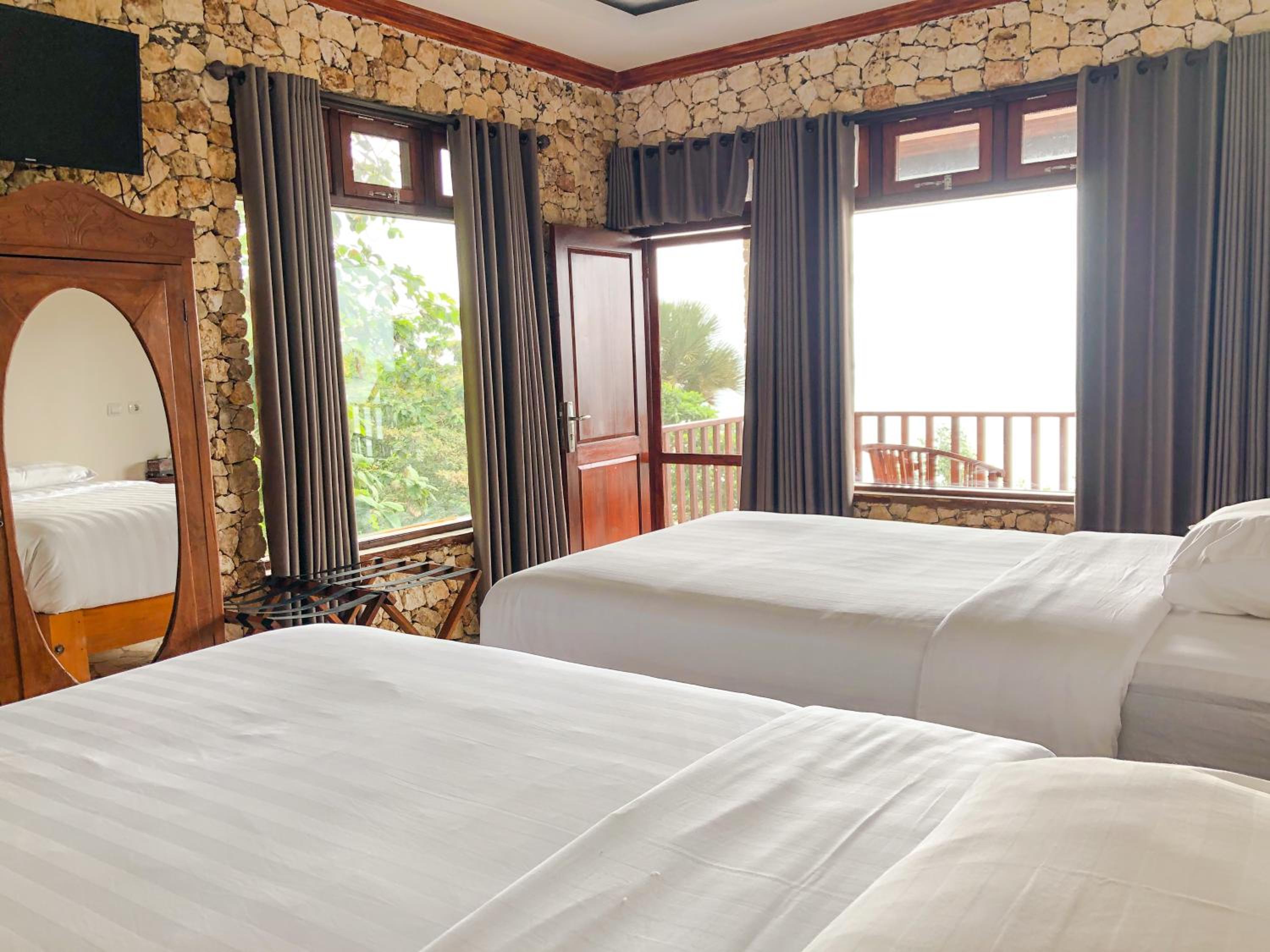 Deluxe Twin Room with Sea View - Photo 27