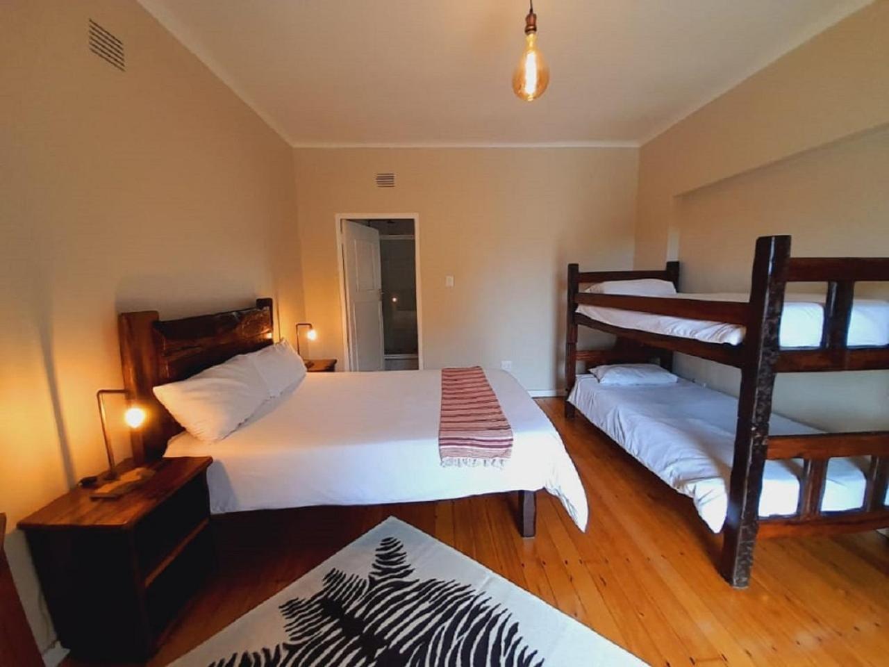Budget Double Room with Shared Bathroom photo 1