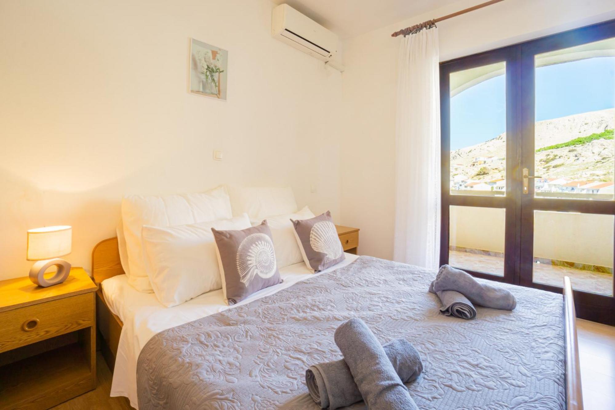 Apartment with Balcony