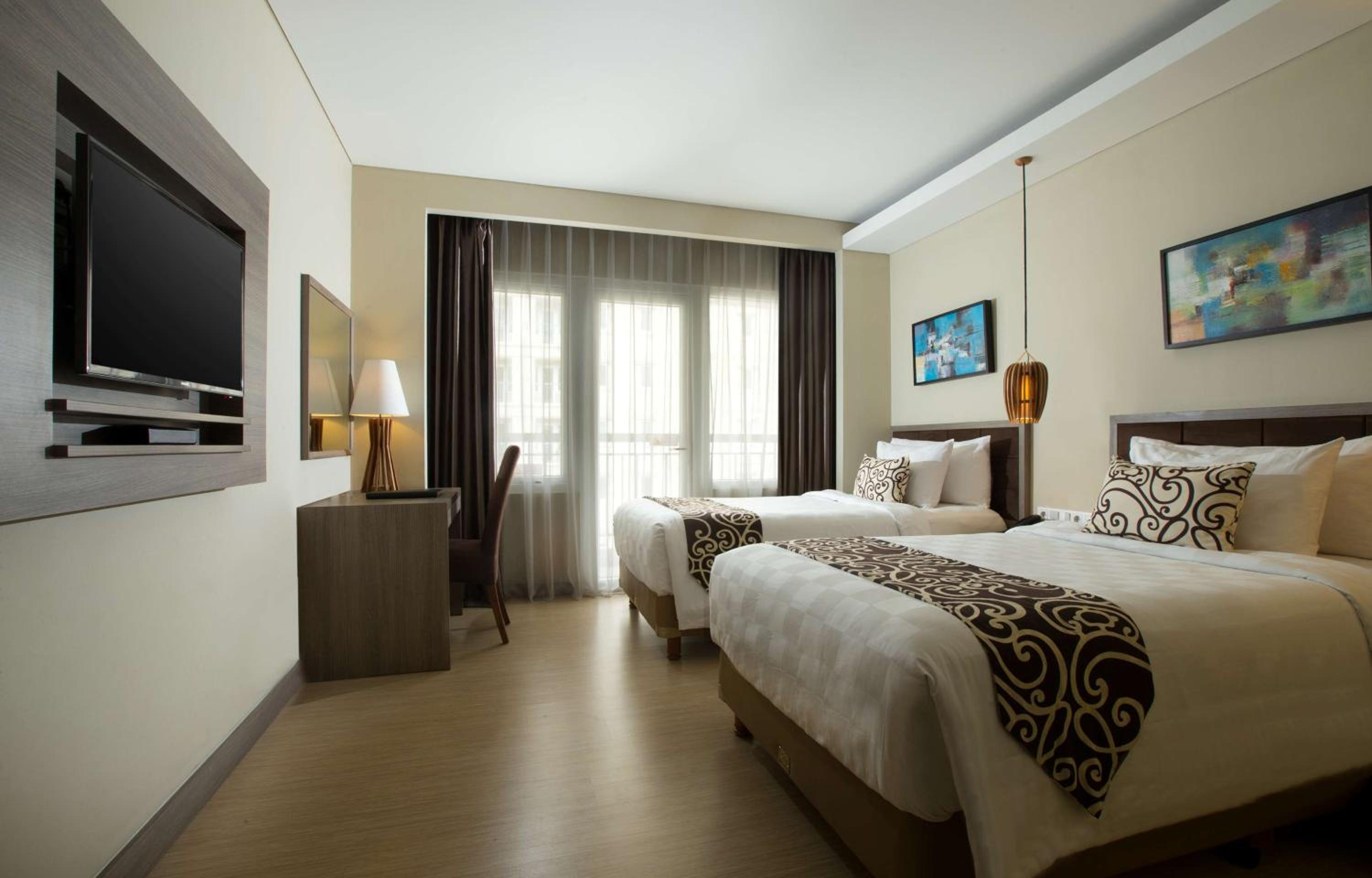 Deluxe Twin Room – Non-Smoking