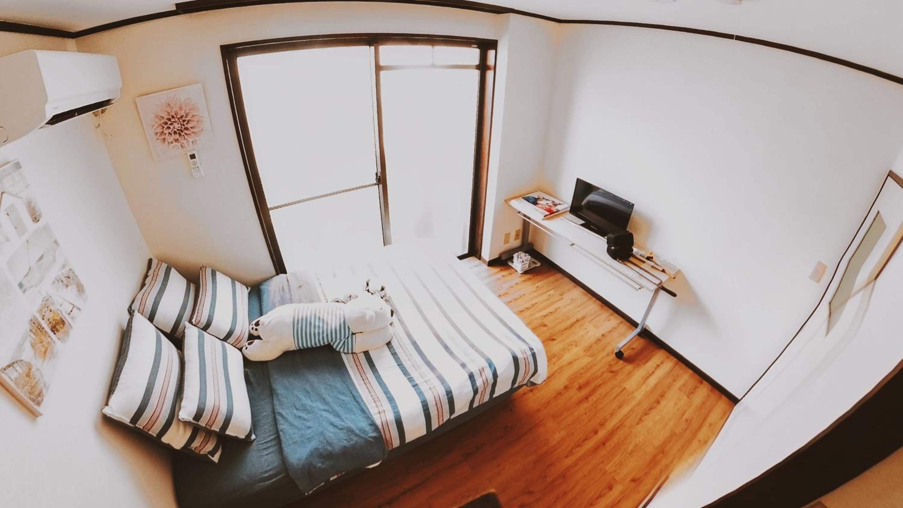 One-Bedroom Apartment photo 3