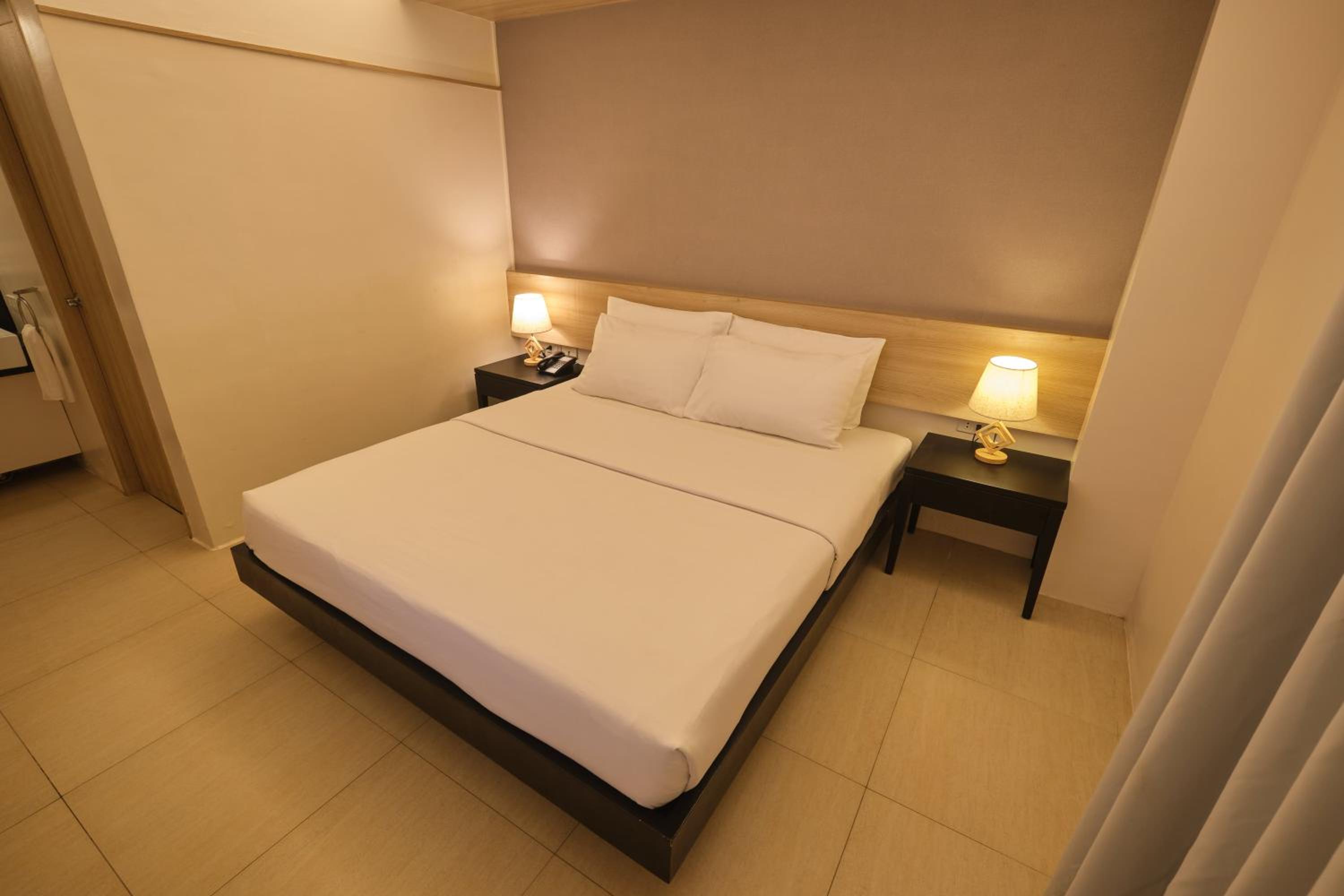 Deluxe Queen Room photo 2