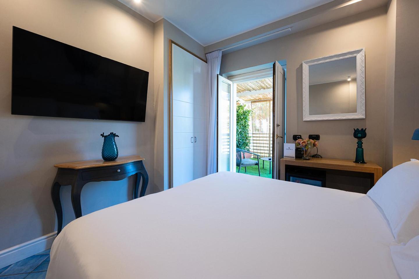 Triple Room with Terrace photo 3