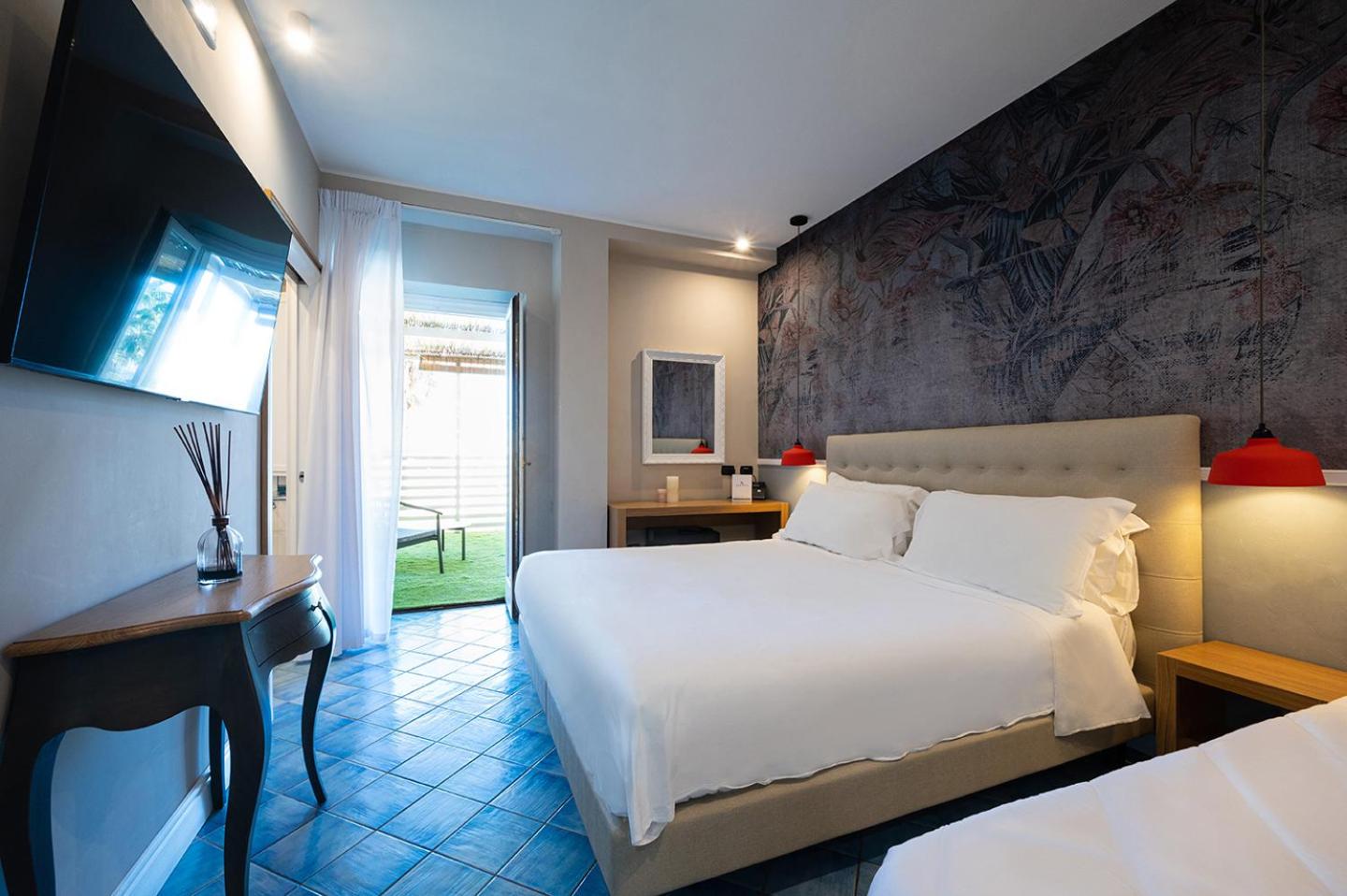 Triple Room with Terrace photo 2