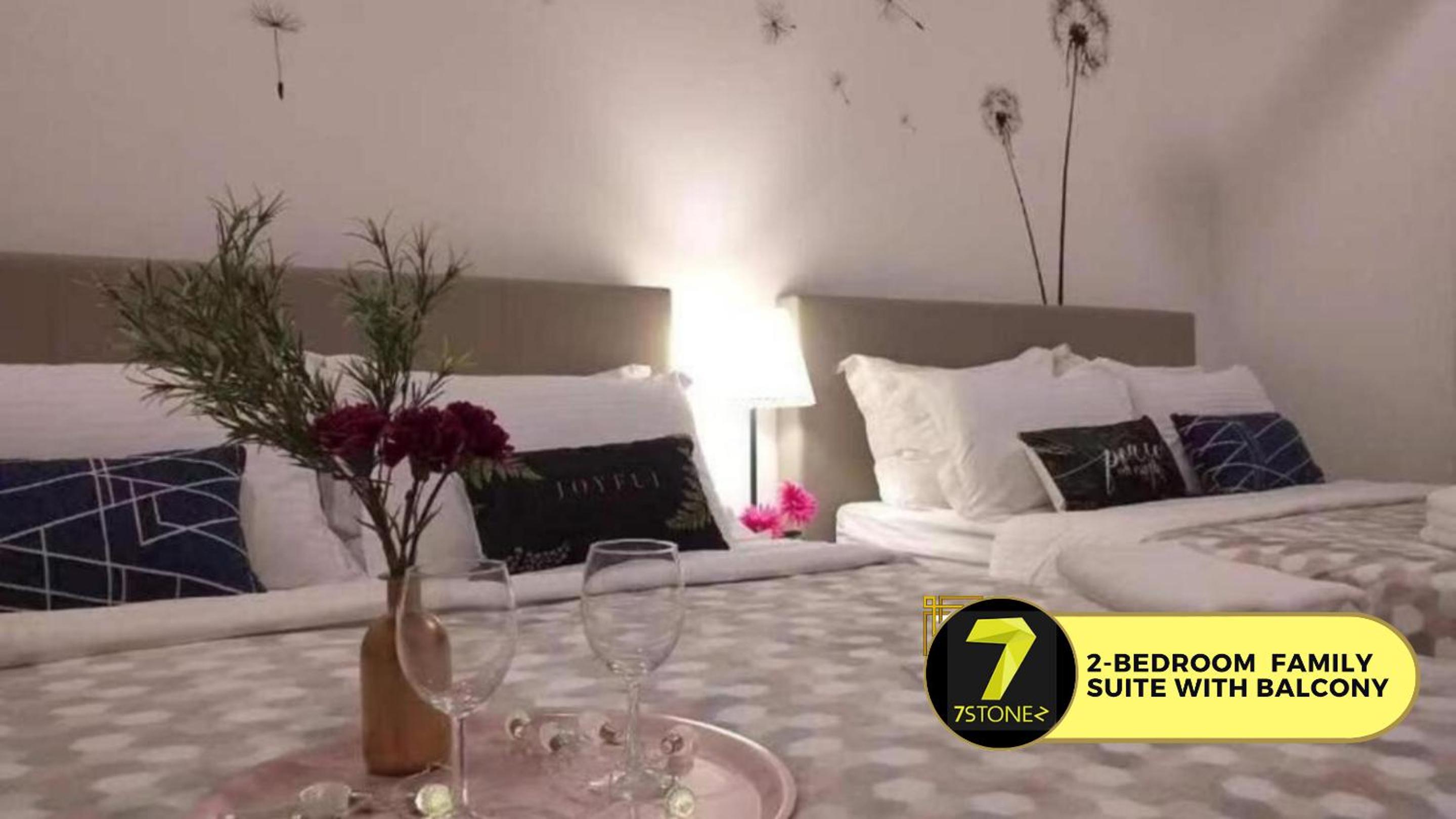 2-Bedroom Family Suite with Balcony - Photo 3