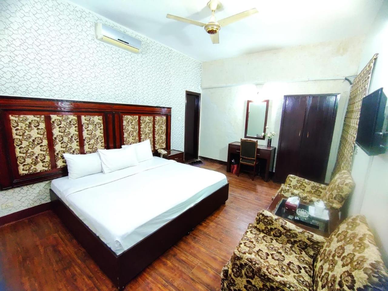Standard Single Room