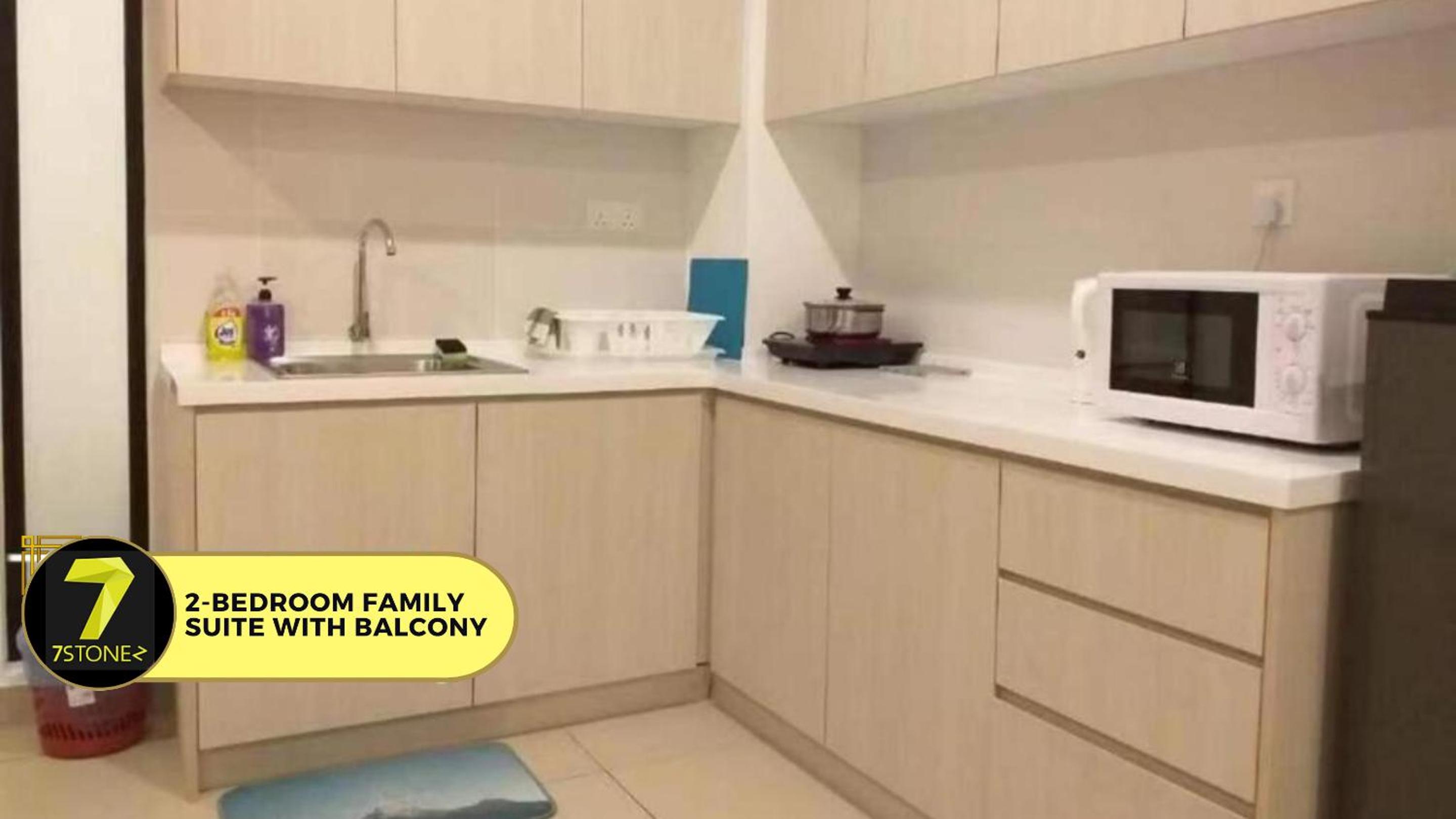2-Bedroom Family Suite with Balcony - Photo 8