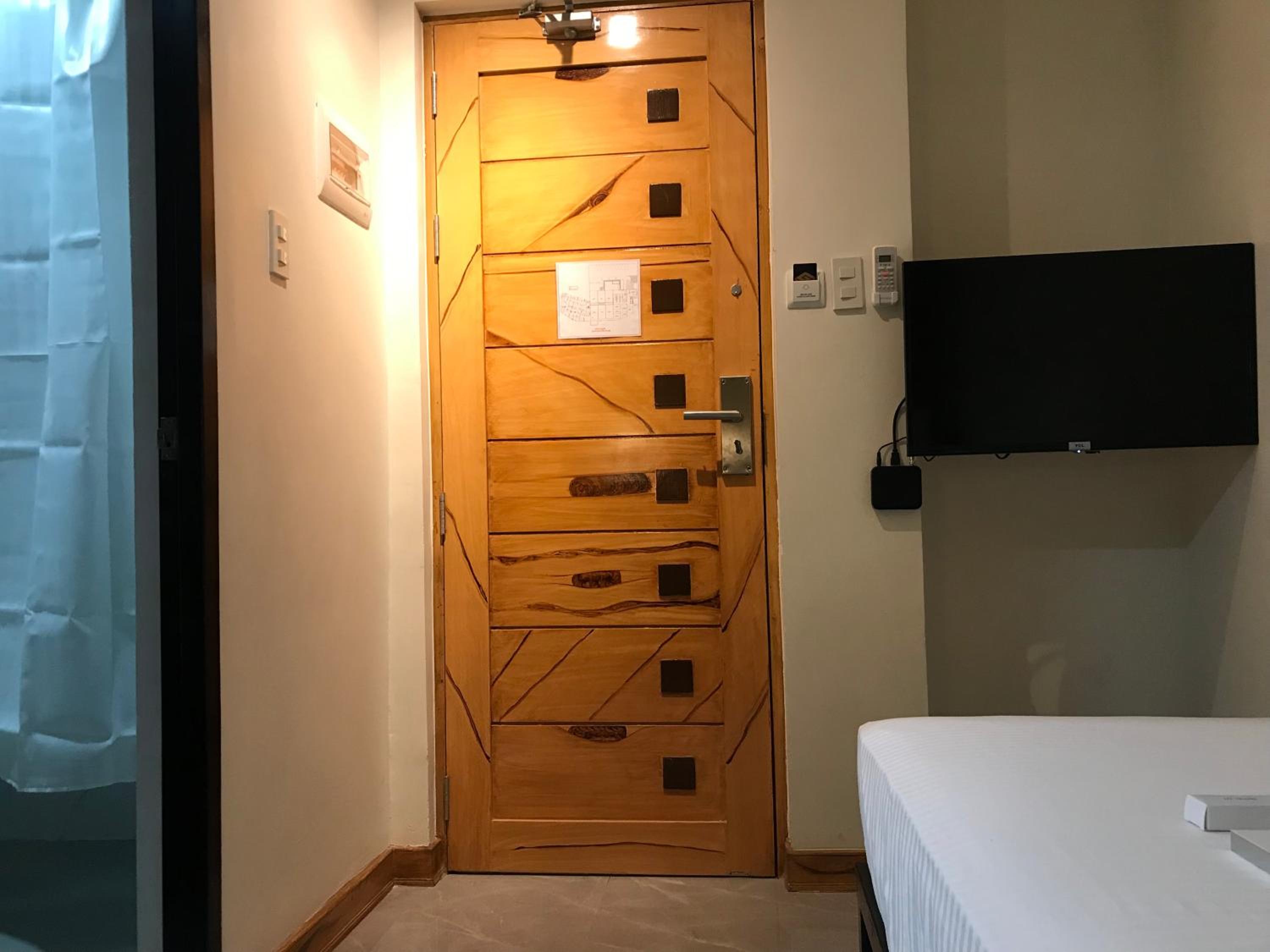 Single Room photo 2