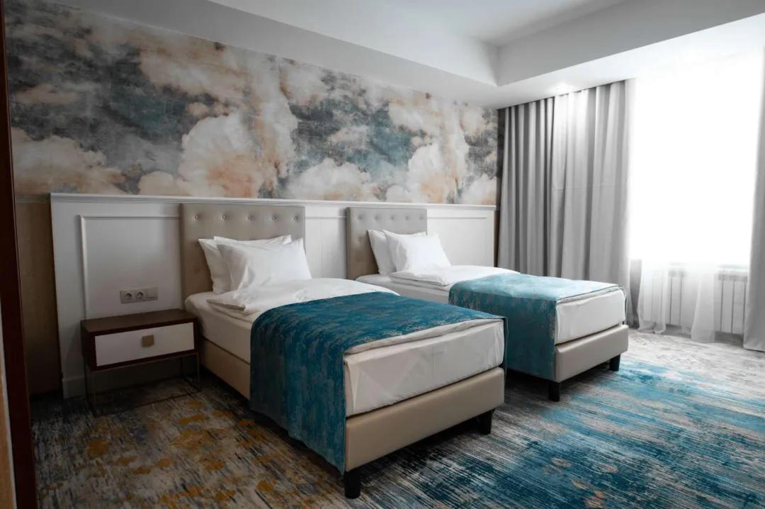 Standard Twin Room - Photo 1