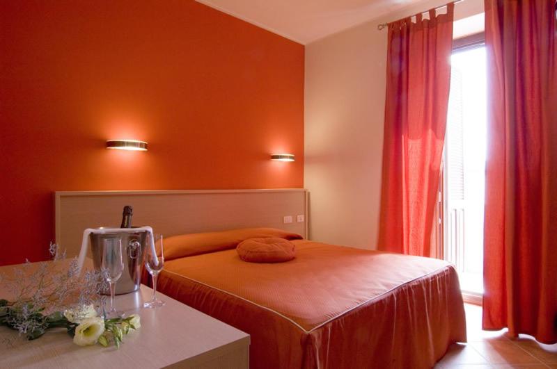 Double Room - Photo 19