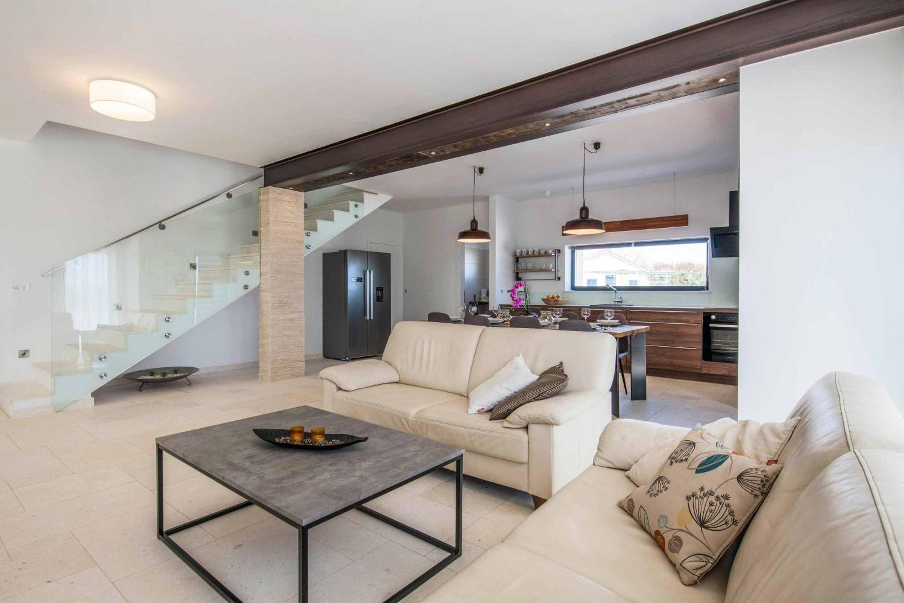 Four-Bedroom Villa photo 1