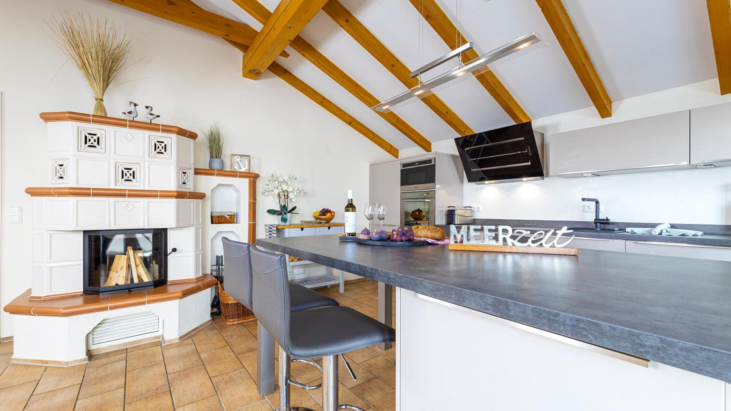 Two-Bedroom Penthouse Apartment With Roof Terrace photo 2