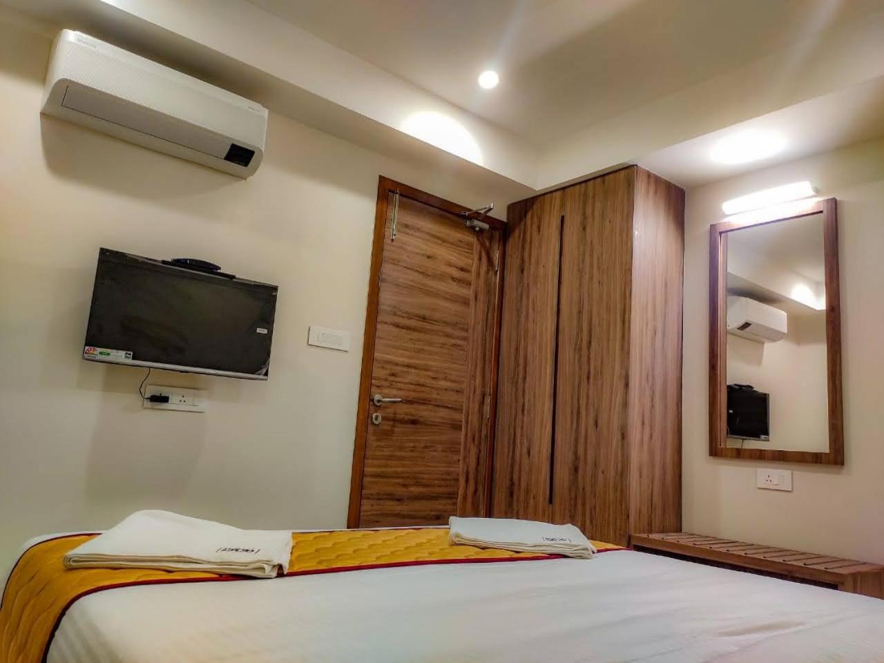 Twin Room - Photo 10