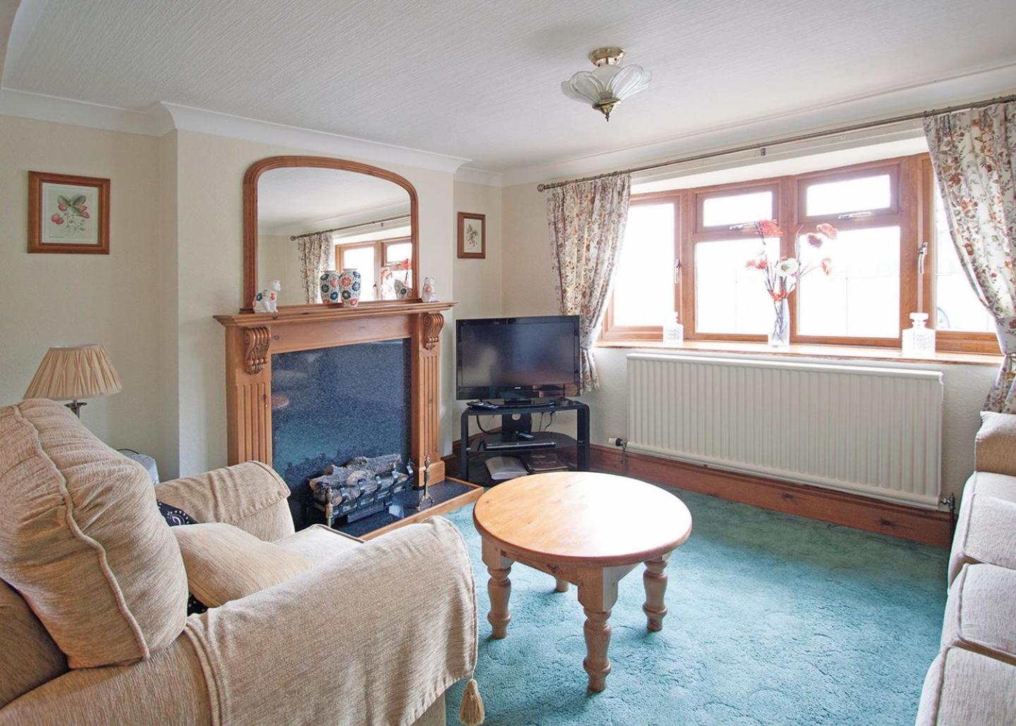 Holiday House 1 photo 3