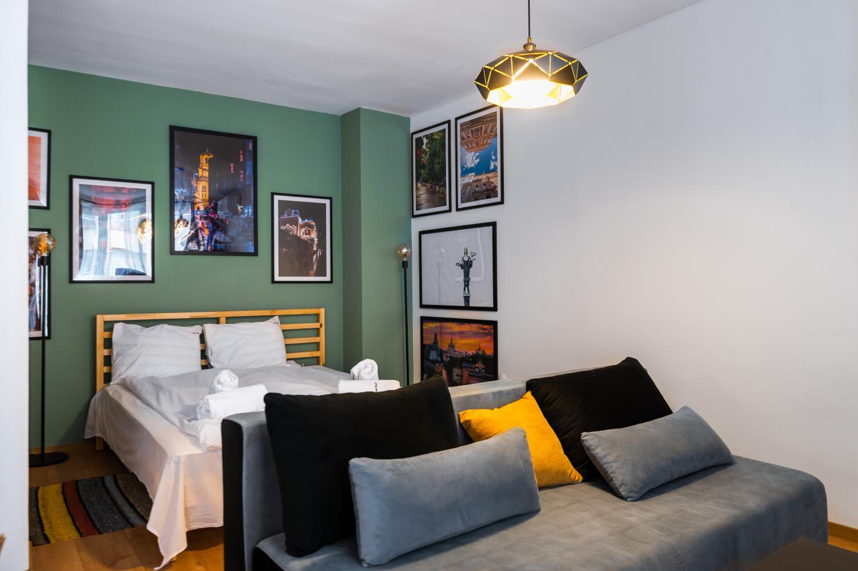 Studio Apartment